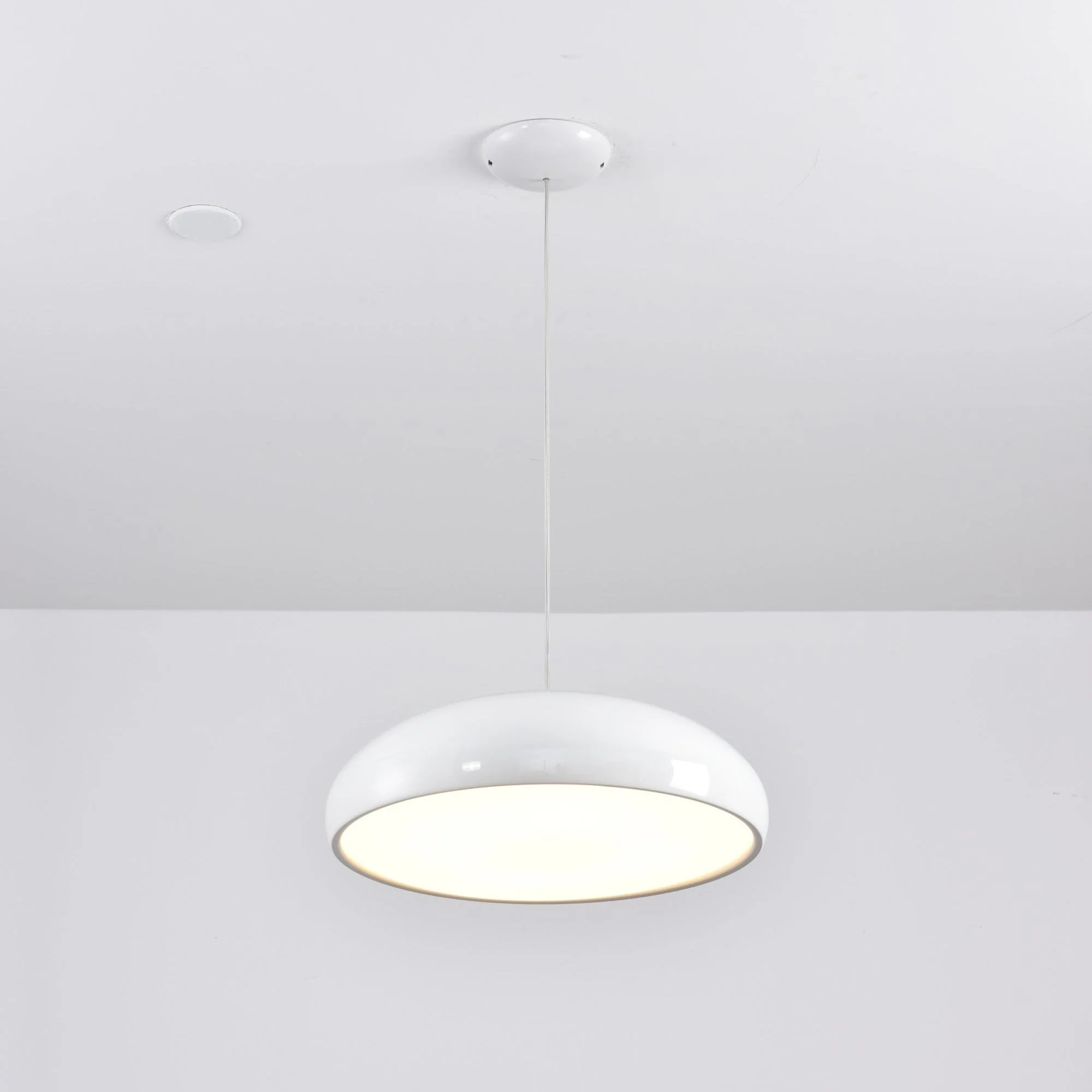 Calynda Minimalist Pendant Lamp - Image 22