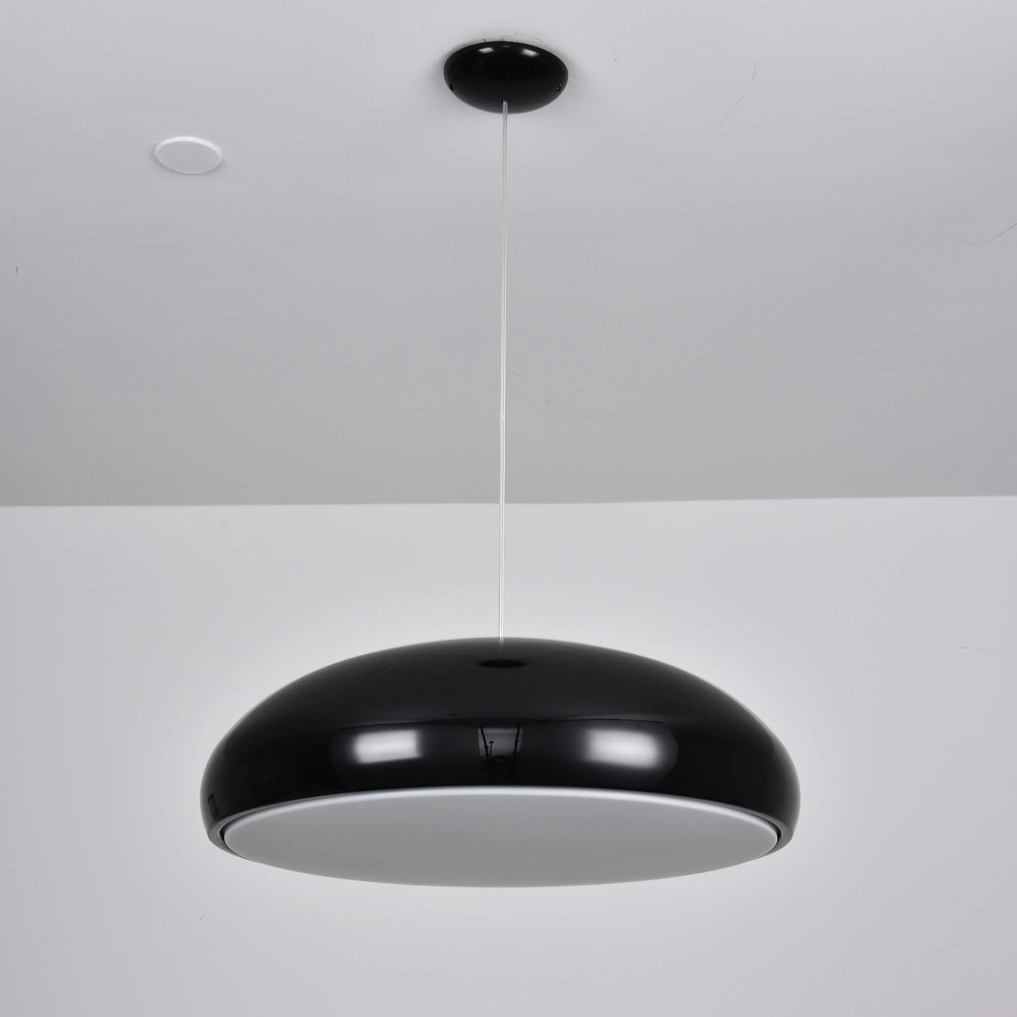 Calynda Minimalist Pendant Lamp - Image 36