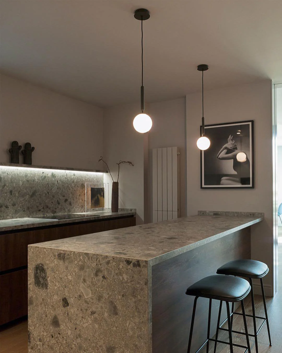 Calyxia Glass Classic Industrial Pendant Light - Image 6
