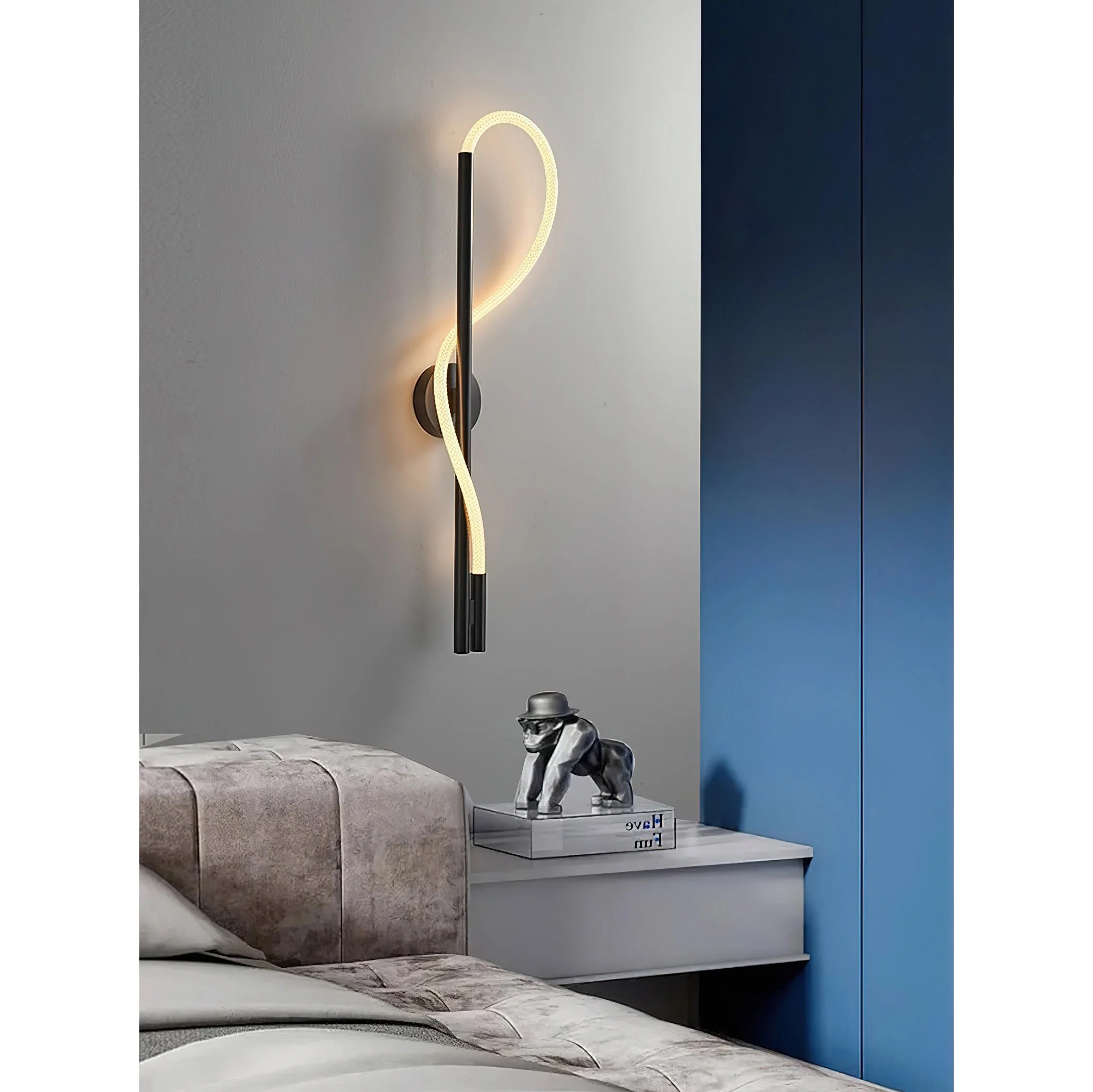 Capella Minimalist Wall Lamp - Image 16
