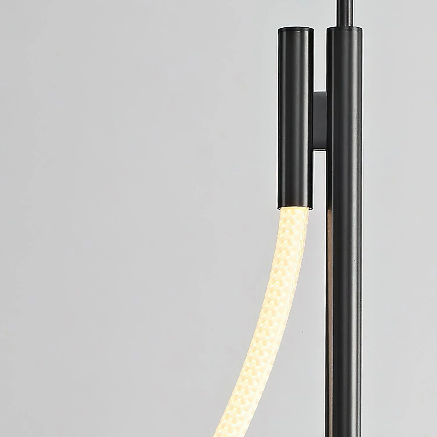 Capella Minimalist Wall Lamp - Image 24