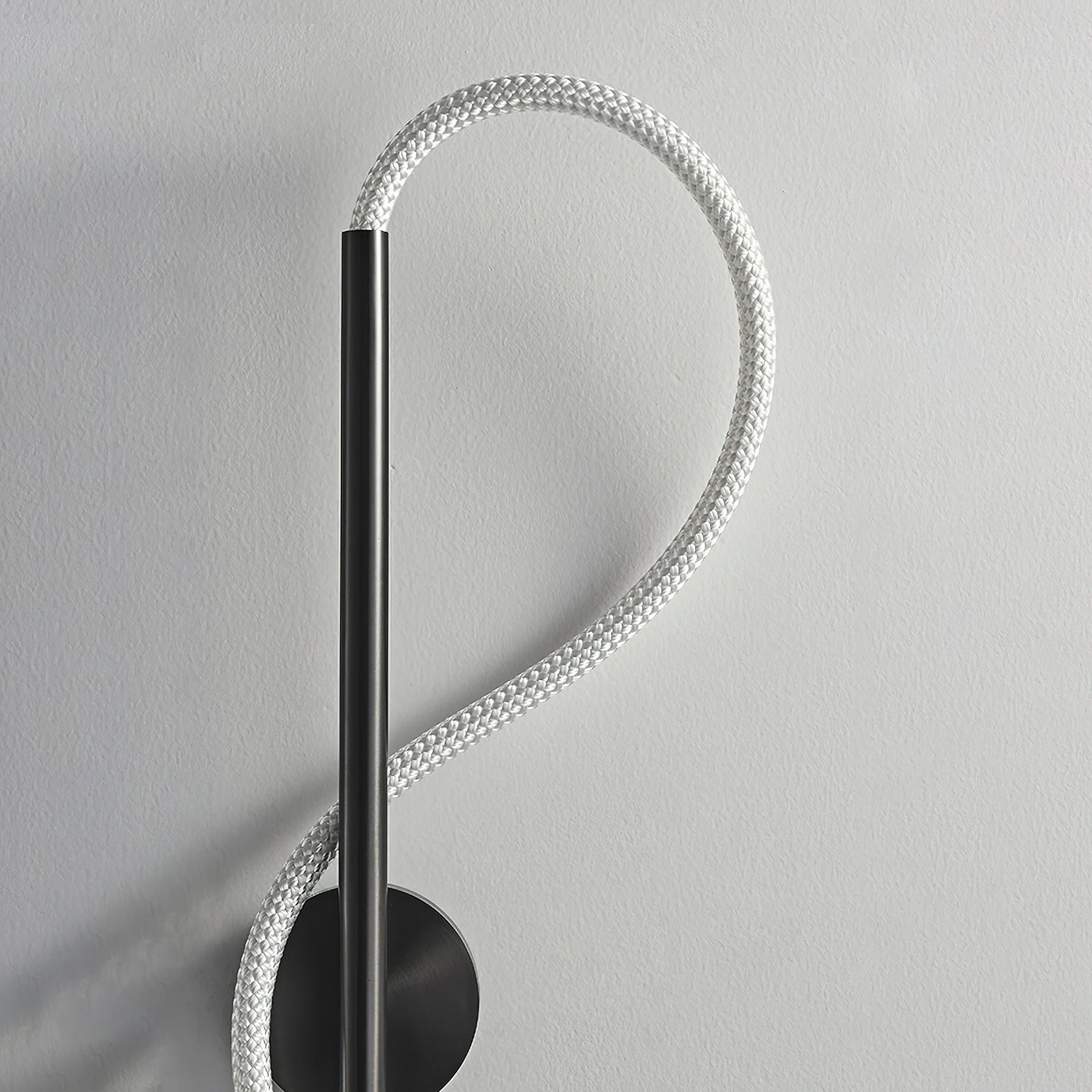 Capella Minimalist Wall Lamp - Image 25