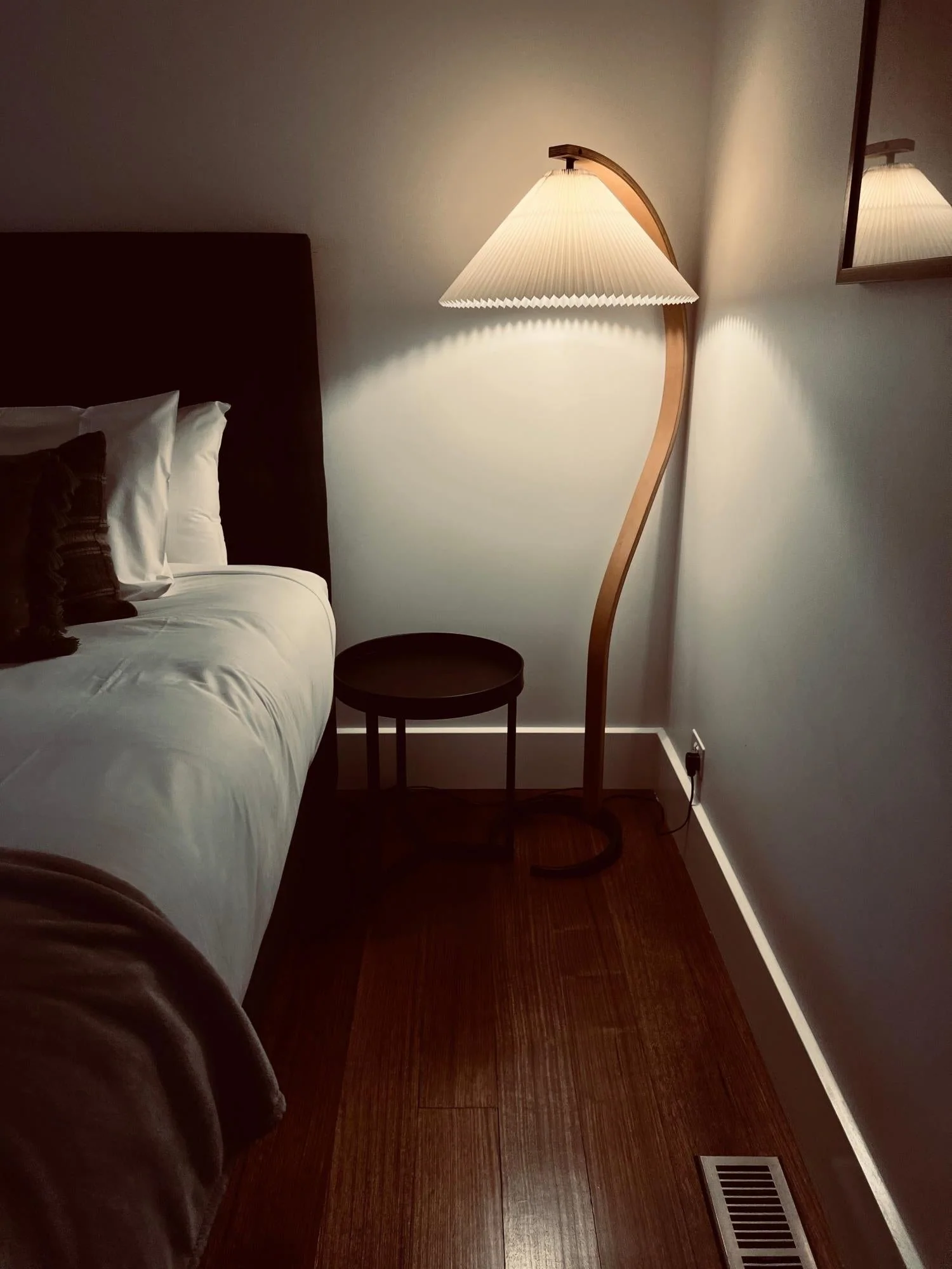 Caprani Farmhouse Floor Lamp - Image 19