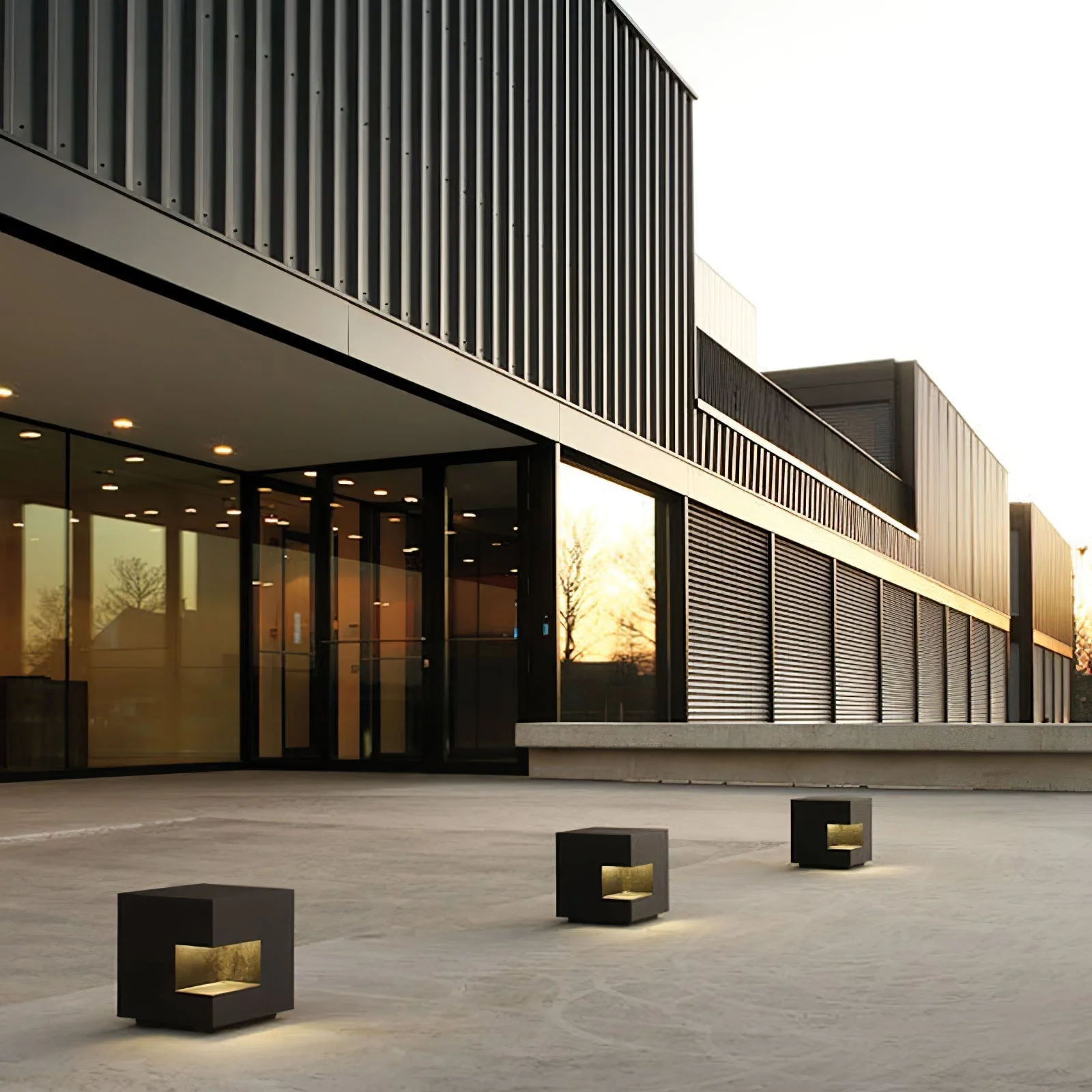 Catherine Modern Outdoor Light - Image 27