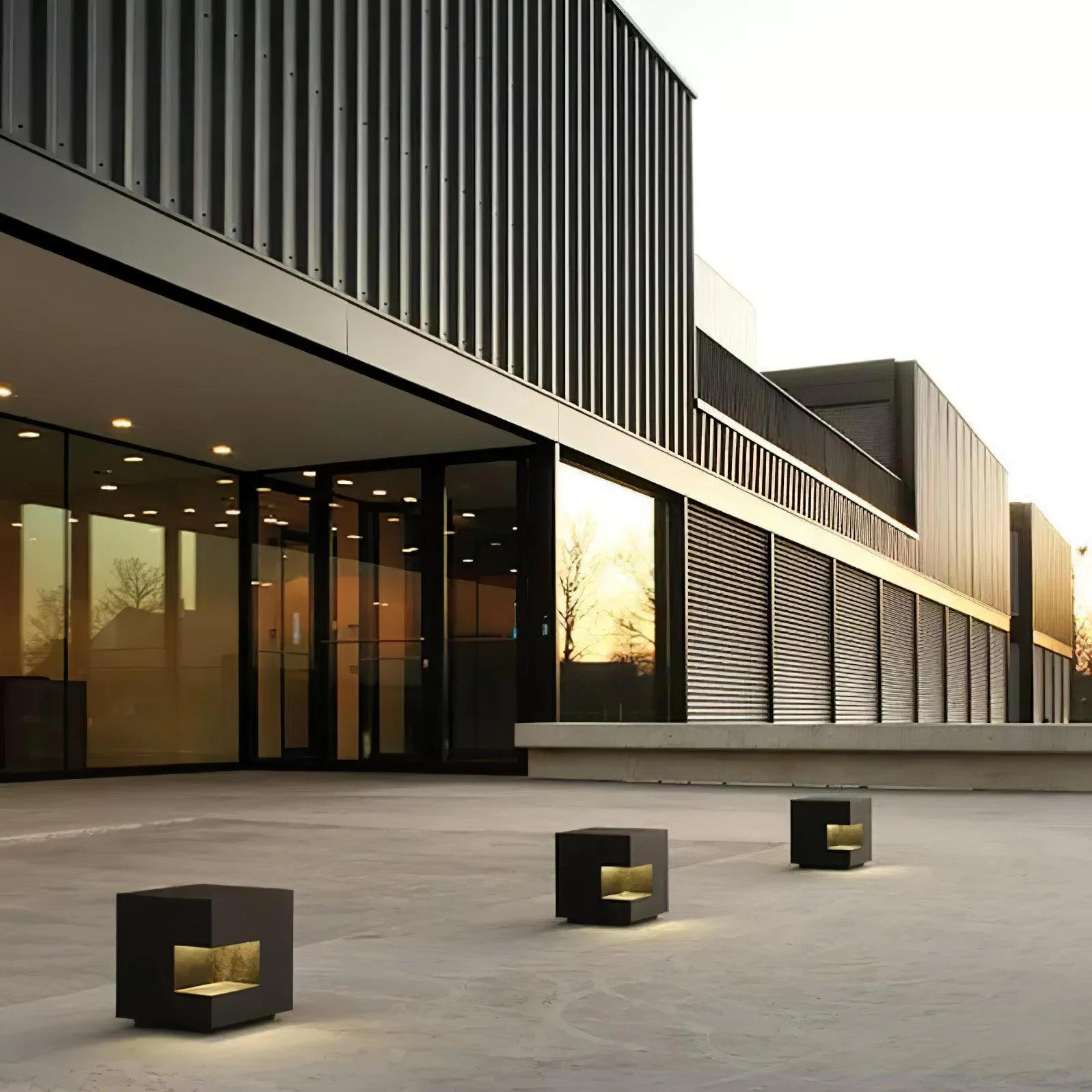 Catherine Modern Outdoor Light - Image 39