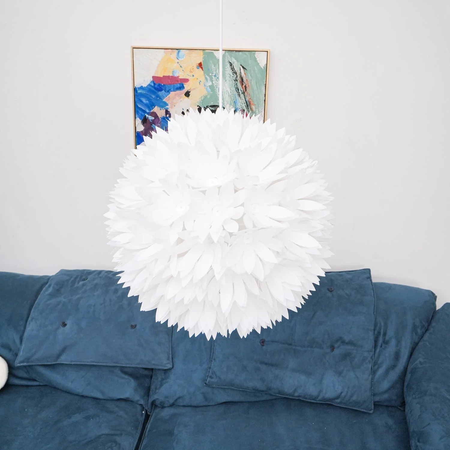 Celaeisra Nordic Art Flowers Ball Pendant Light - Image 10
