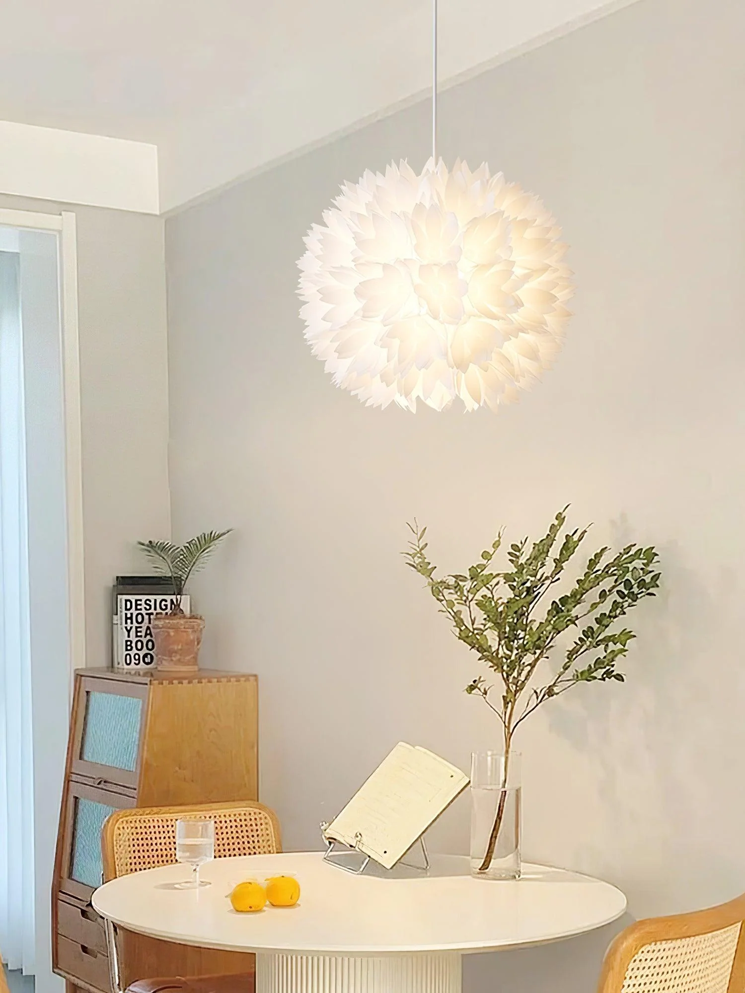 Celaeisra Nordic Art Flowers Ball Pendant Light - Image 24