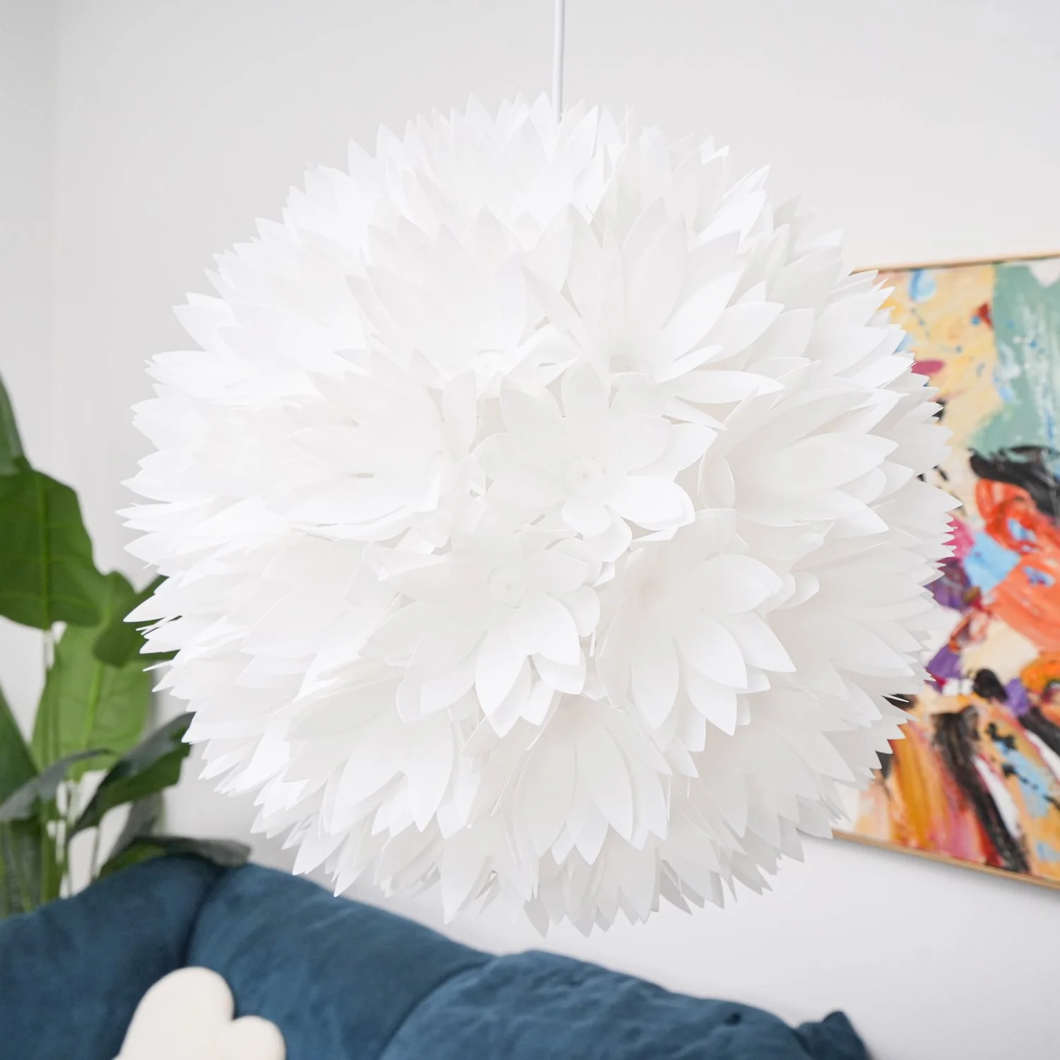 Celaeisra Nordic Art Flowers Ball Pendant Light - Image 7