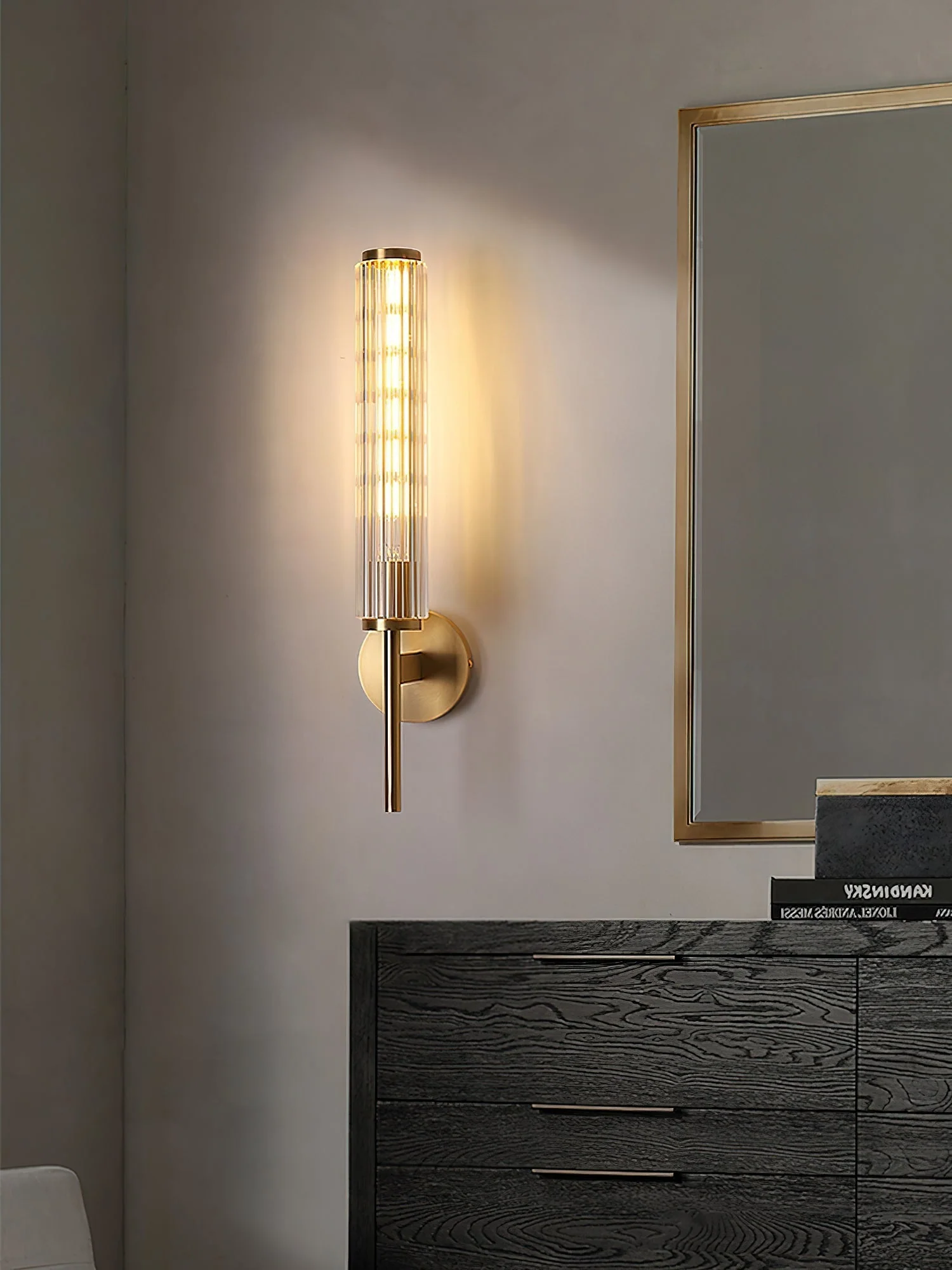 Cemaros Premium Linear Brass Glass Wall Light - Image 7
