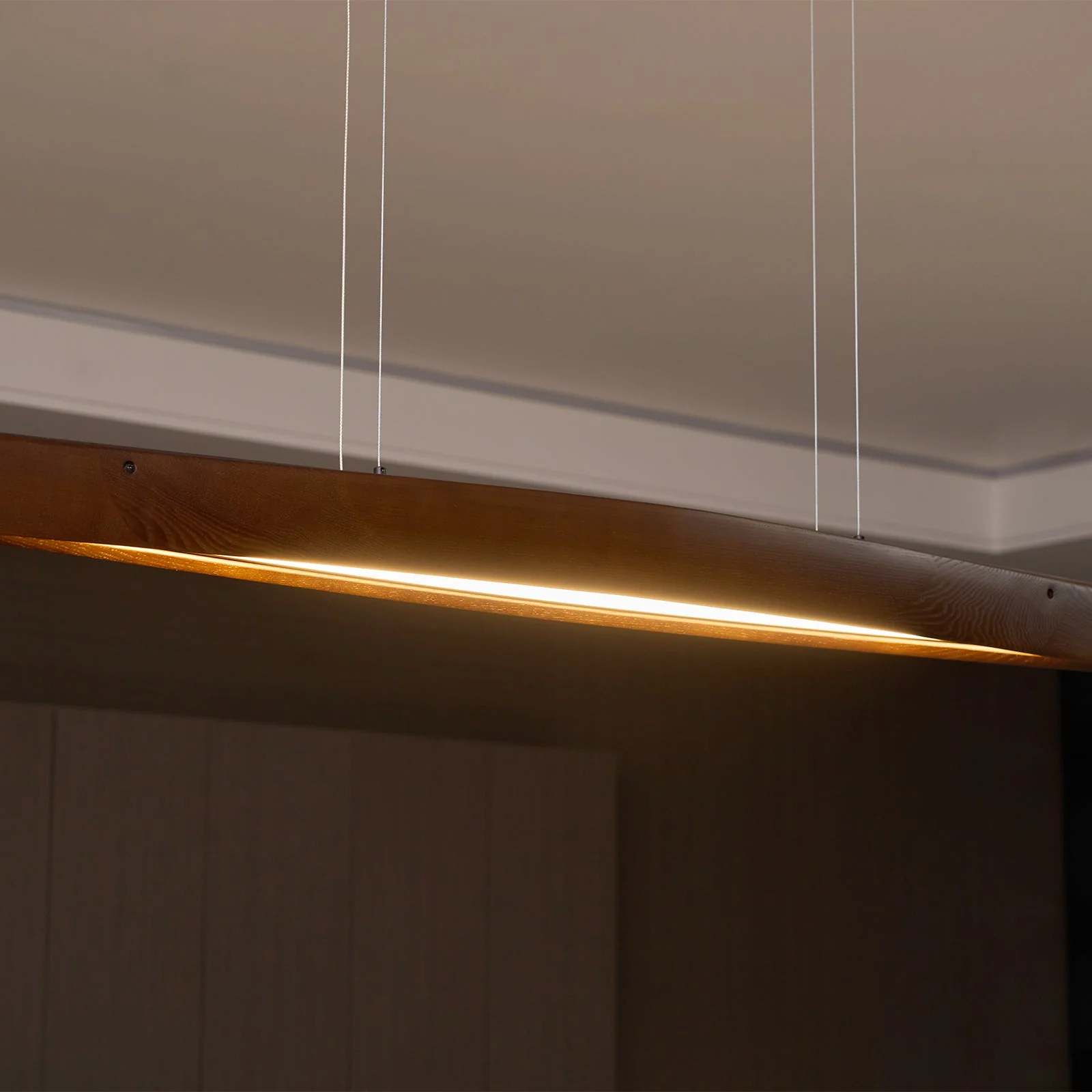 Cendara Wood Scandinavian Pendant Lamp - Image 22