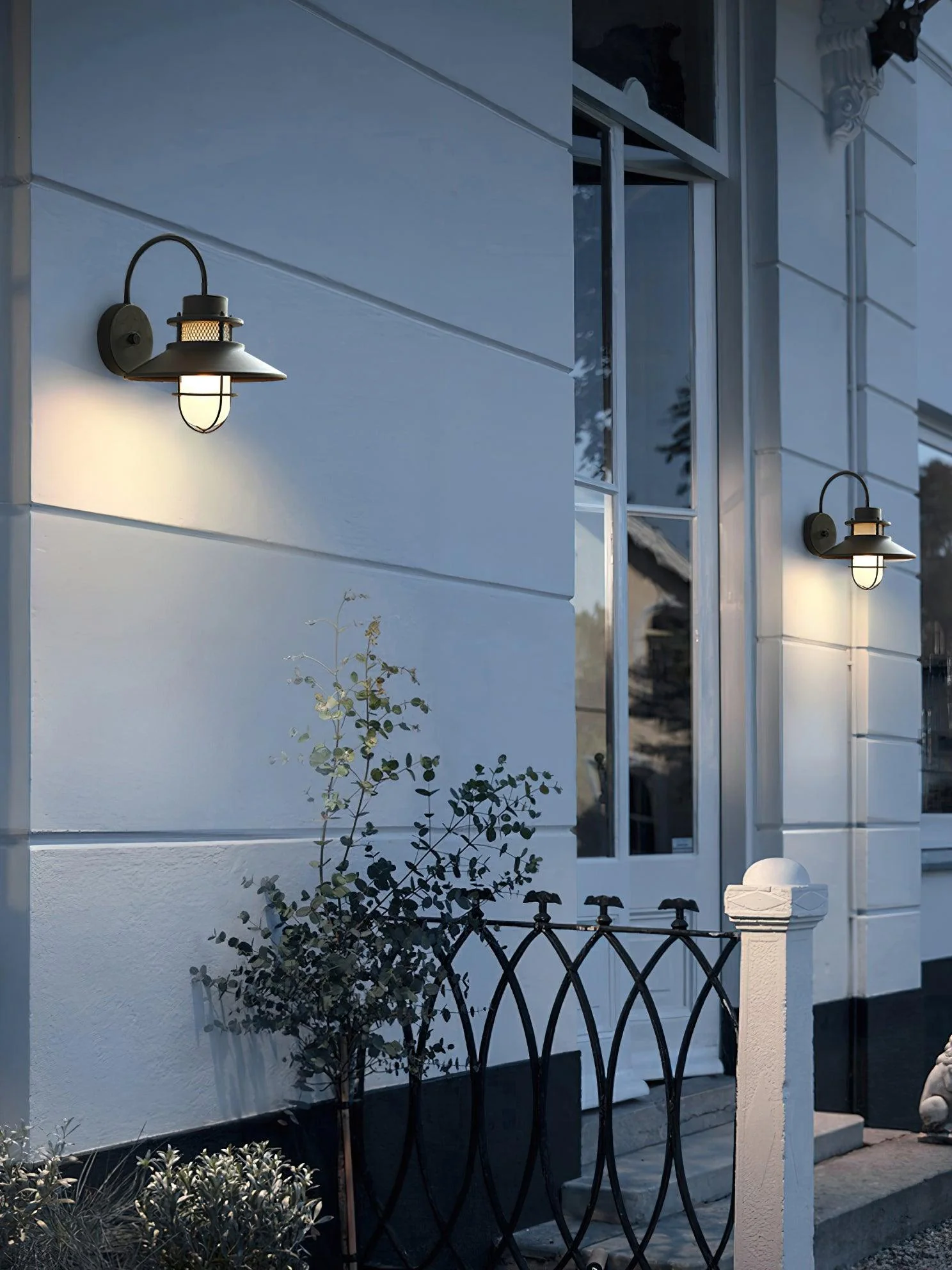 Ceraeion Unique Vintage Glass Outdoor Wall Lamp - Image 10
