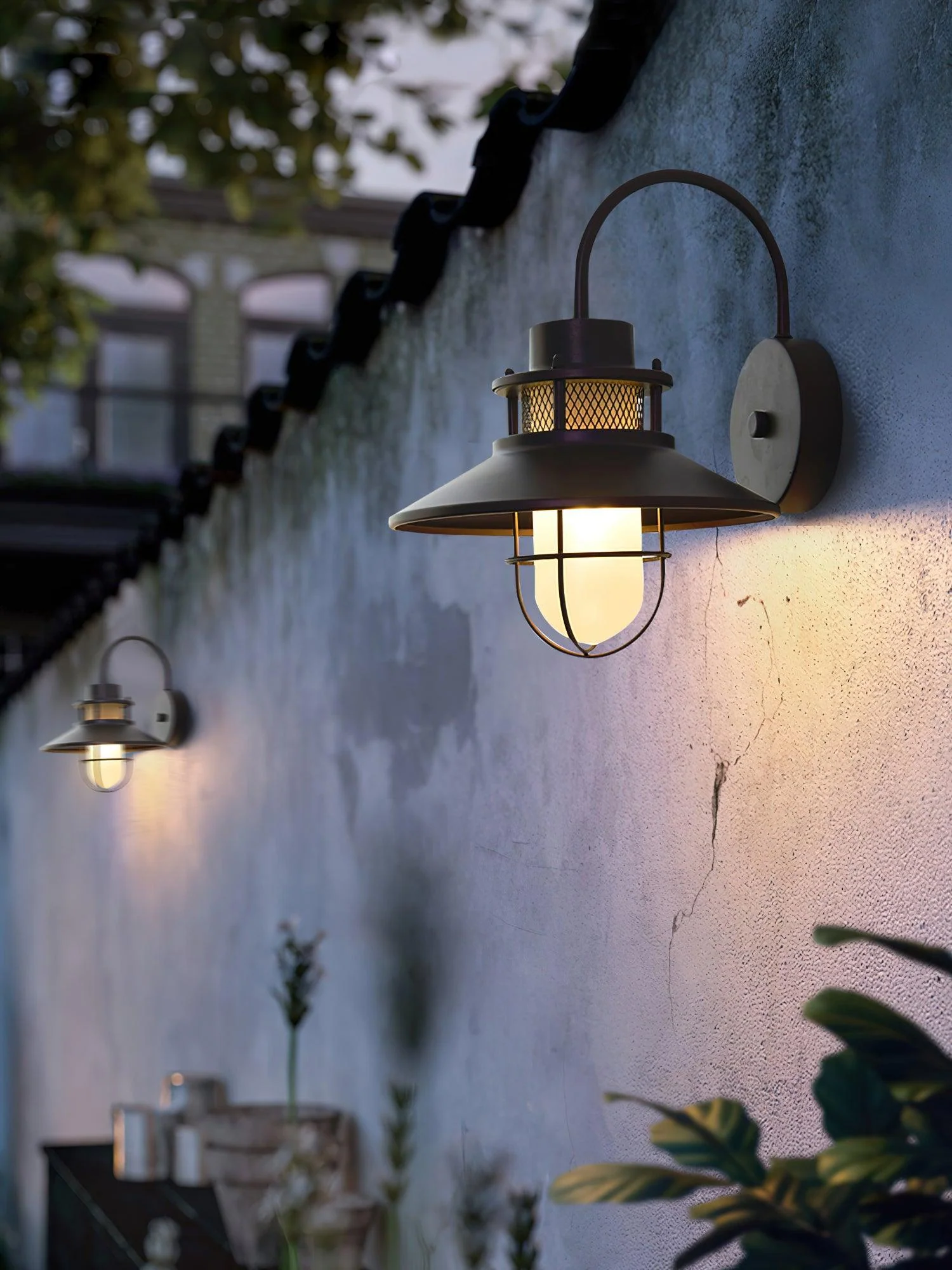 Ceraeion Unique Vintage Glass Outdoor Wall Lamp - Image 3