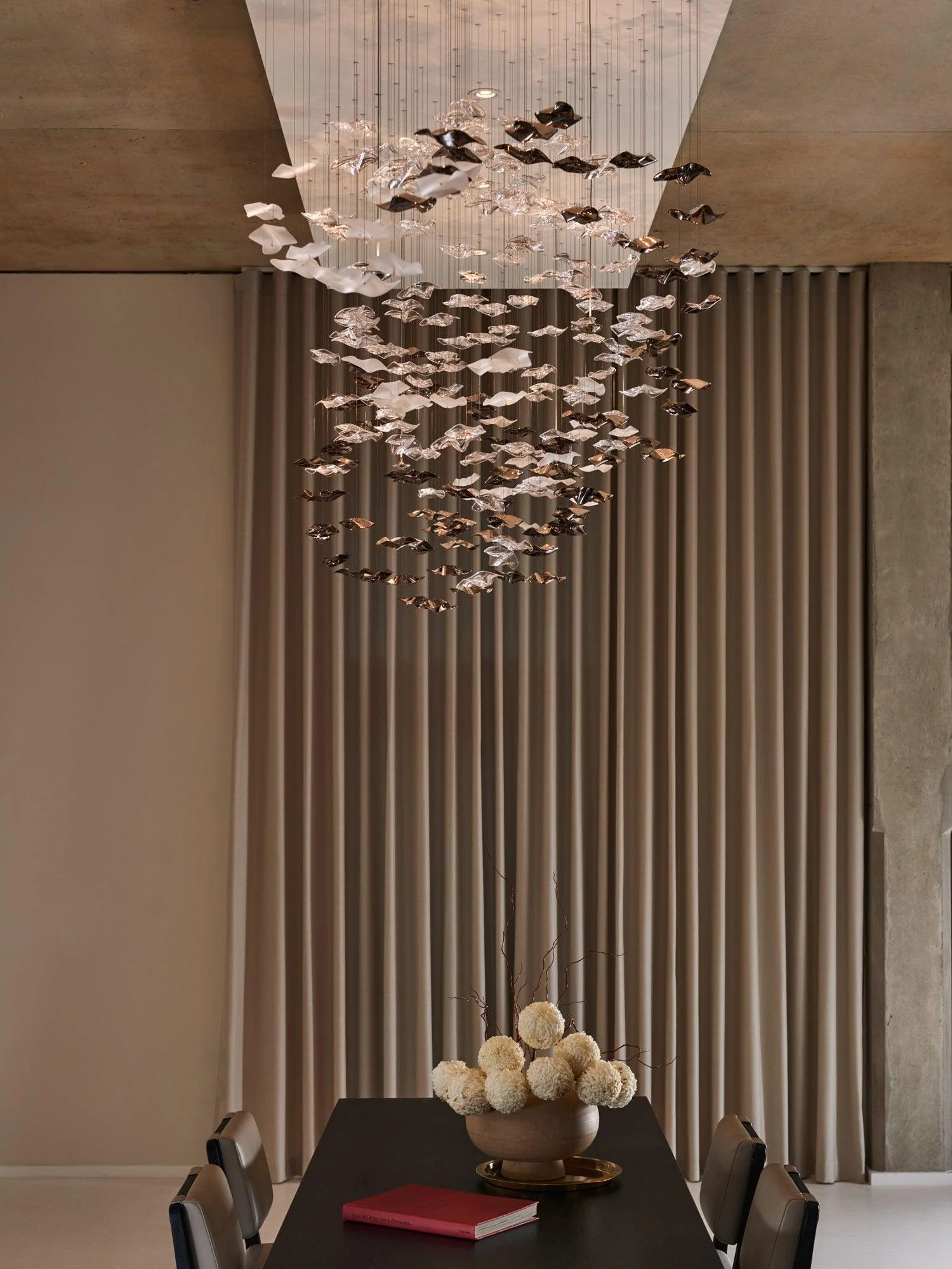 Cezorisra Luxury Brass Linear Chandelier - Image 17