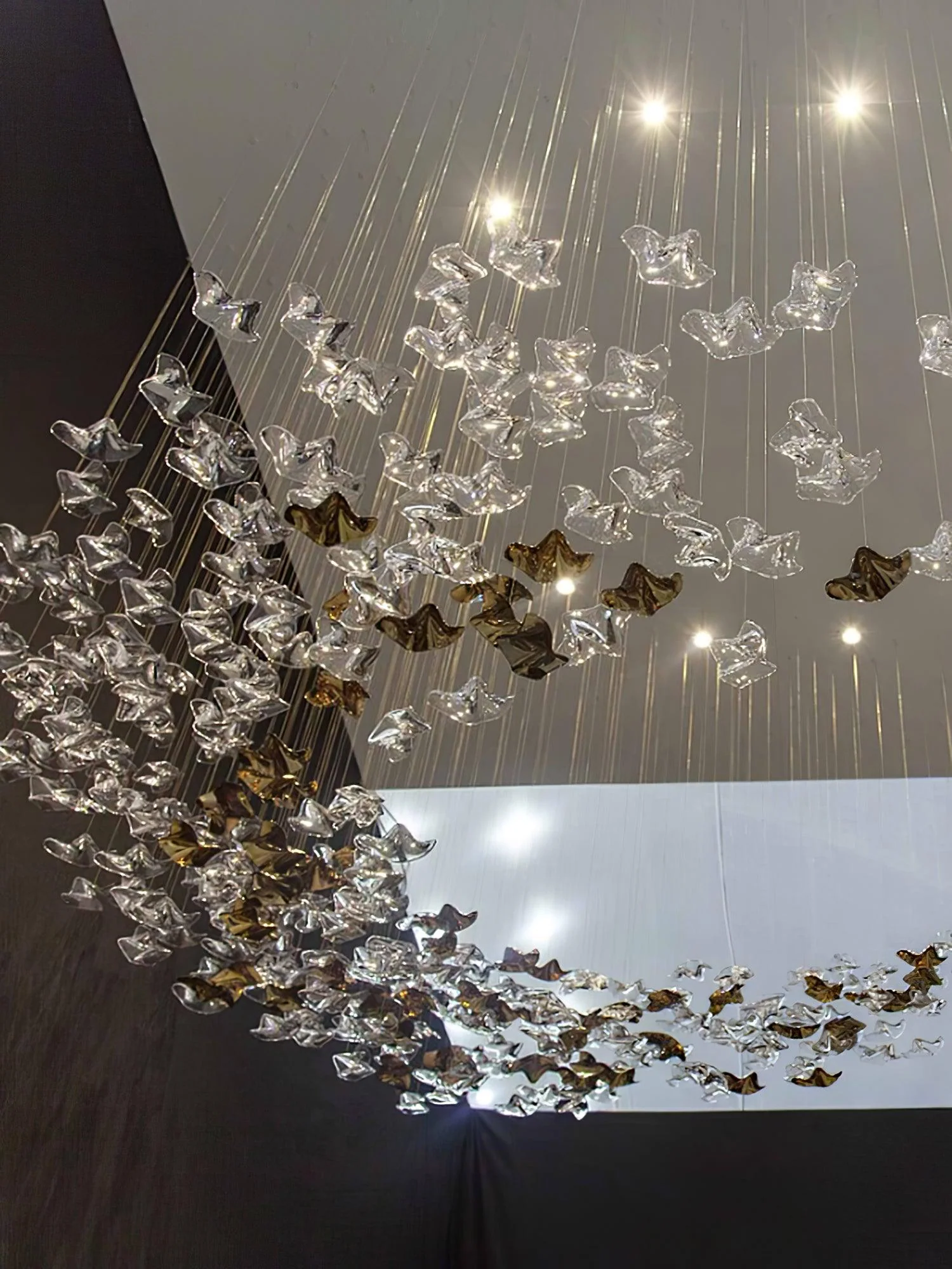 Cezorisra Luxury Brass Linear Chandelier - Image 7