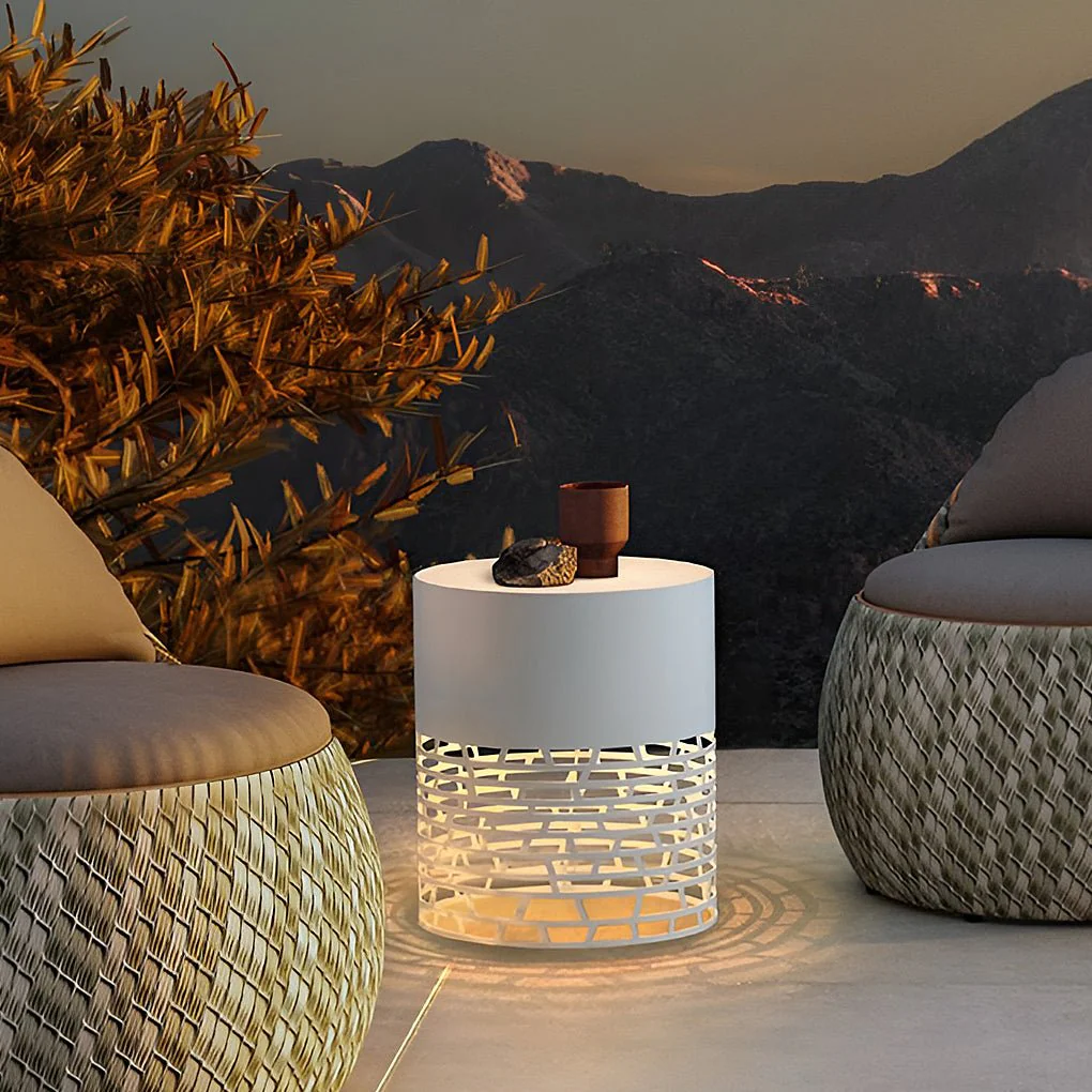 Chuch Stylish LED Cylinder Outdoor Lamp - Image 3