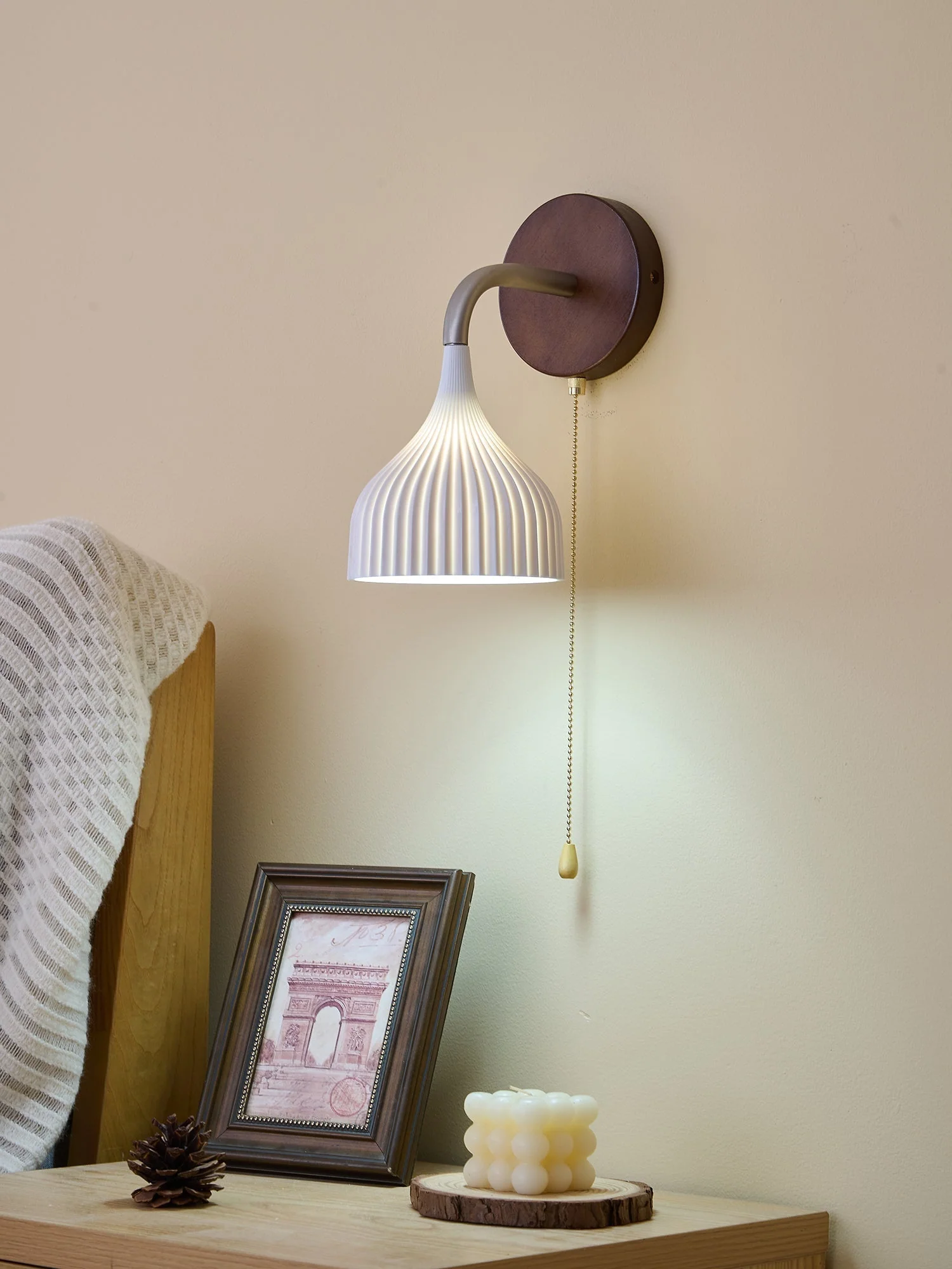 Cimararae Elegance Classic Wood Wall Lamp - Image 9