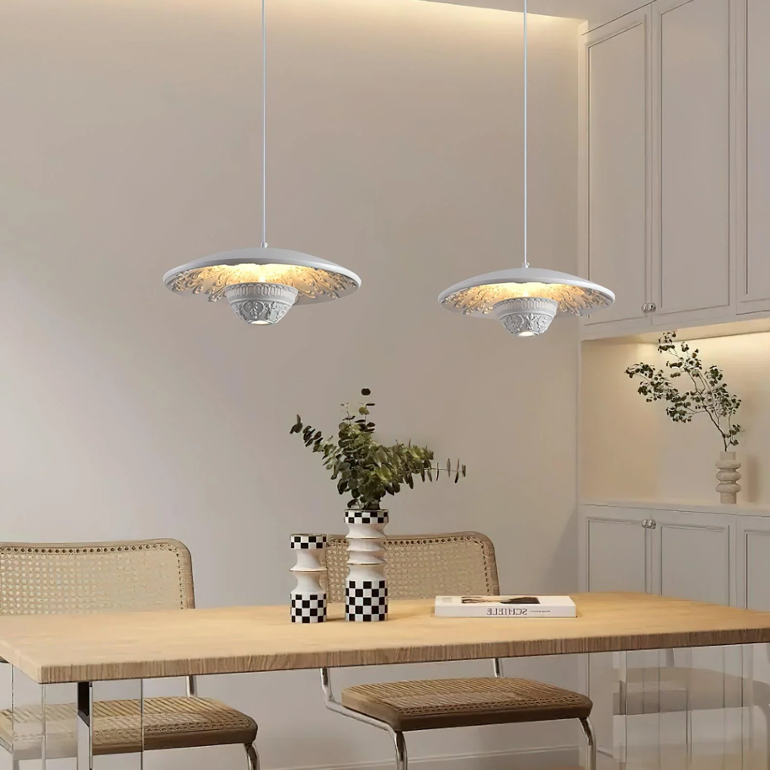 Ciraeus Art Flying Saucer Resin Pendant Lamp - Image 15