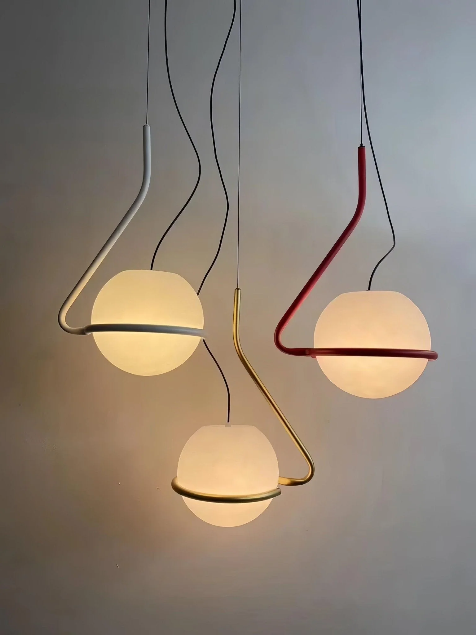 Circular Minimalist Glass Pendant Lamp - Image 13