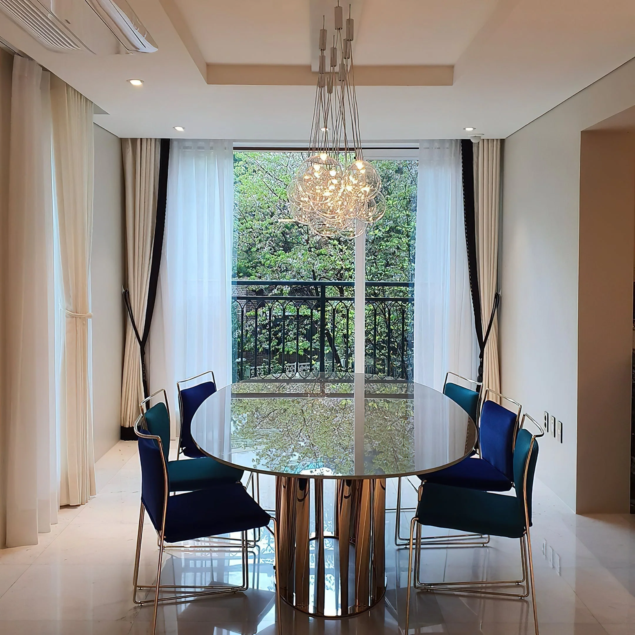 Cluster Modern Glass Pendant Light - Image 14