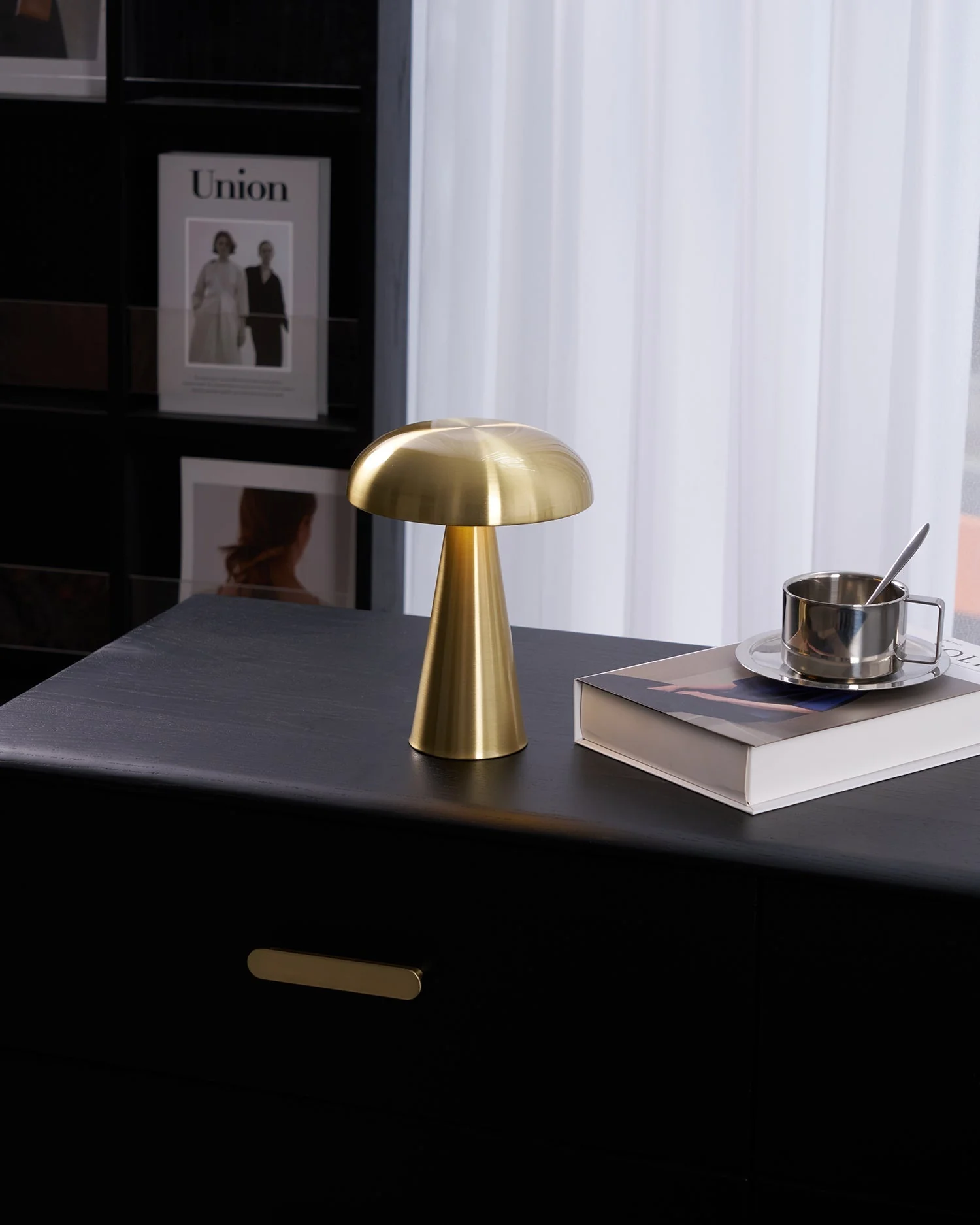 Como Modern Table Lamp - Image 26