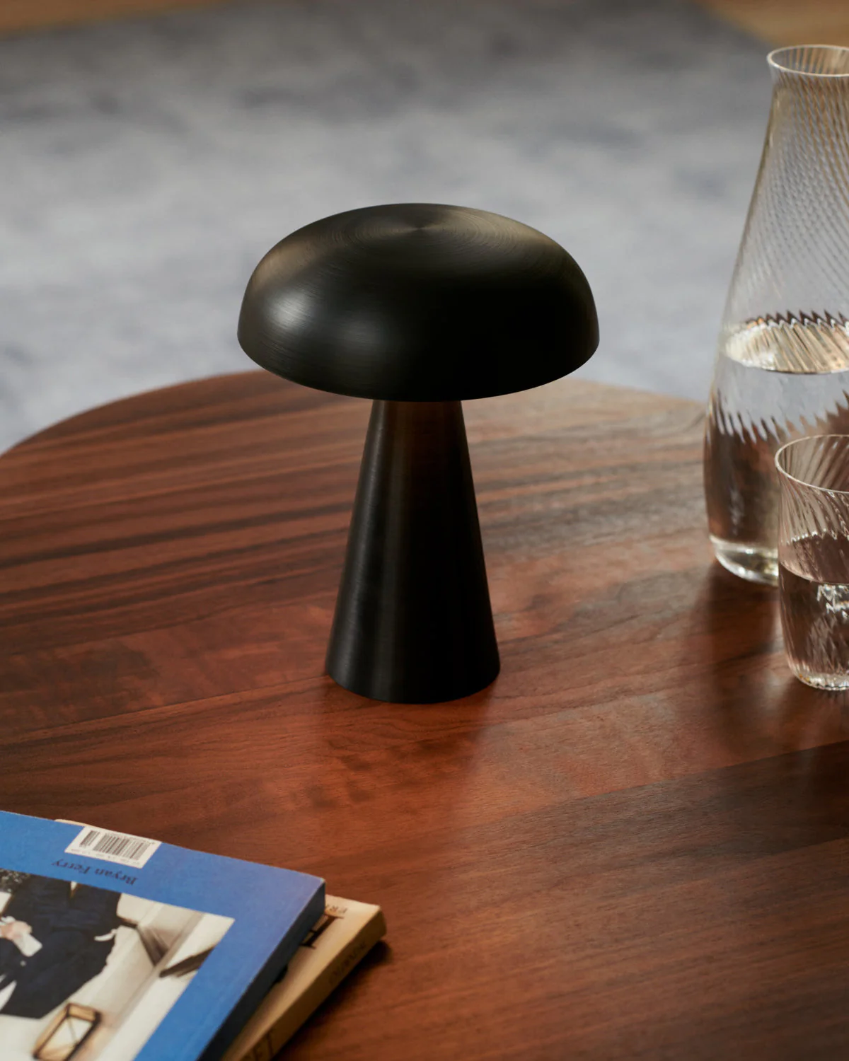 Como Modern Table Lamp - Image 27