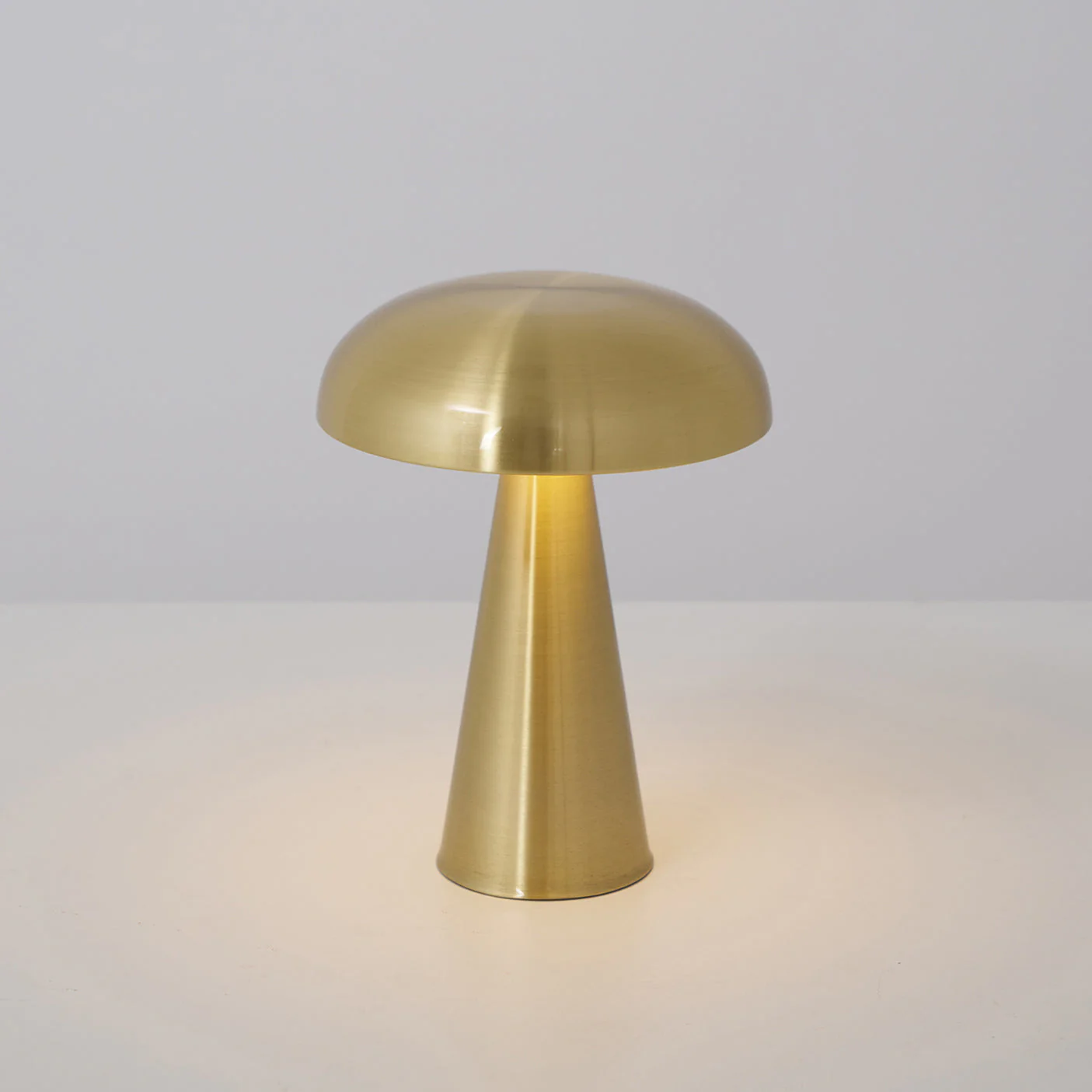 Como Modern Table Lamp - Image 40