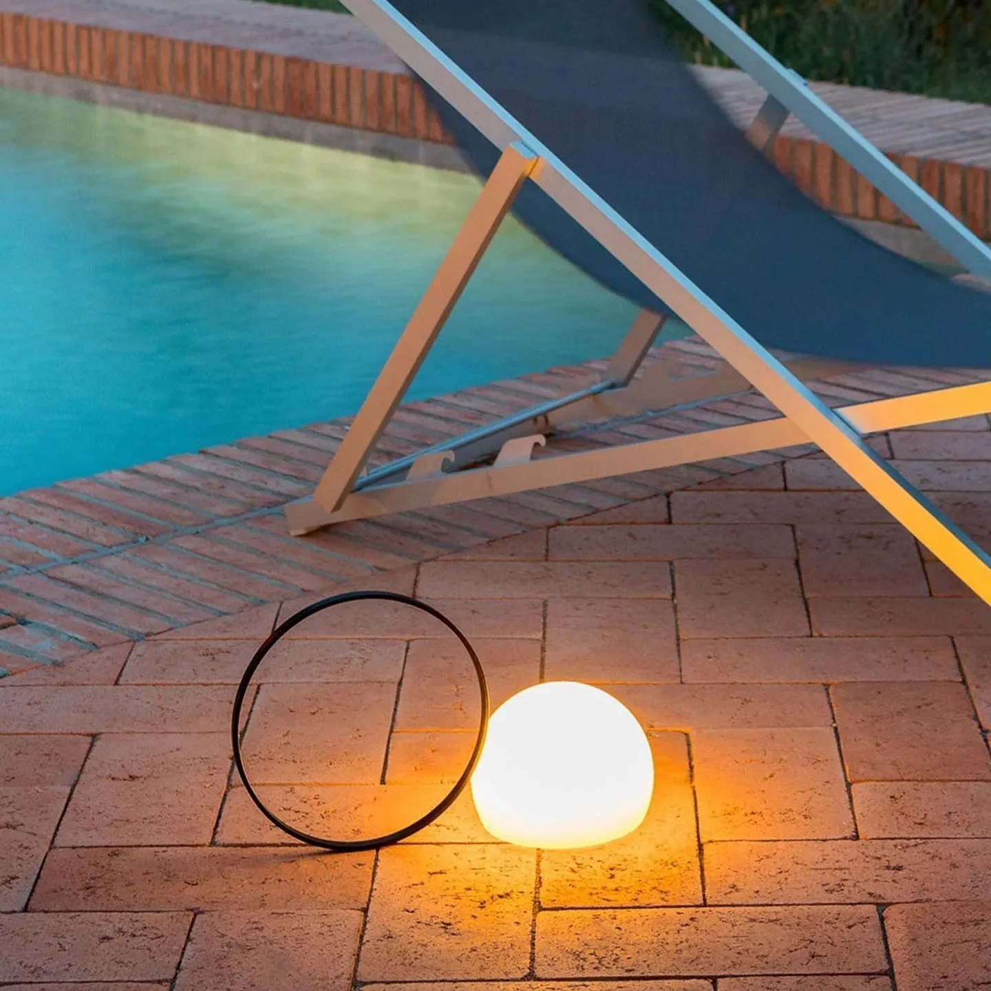 Cooper Minimalist Table Lamp - Image 12