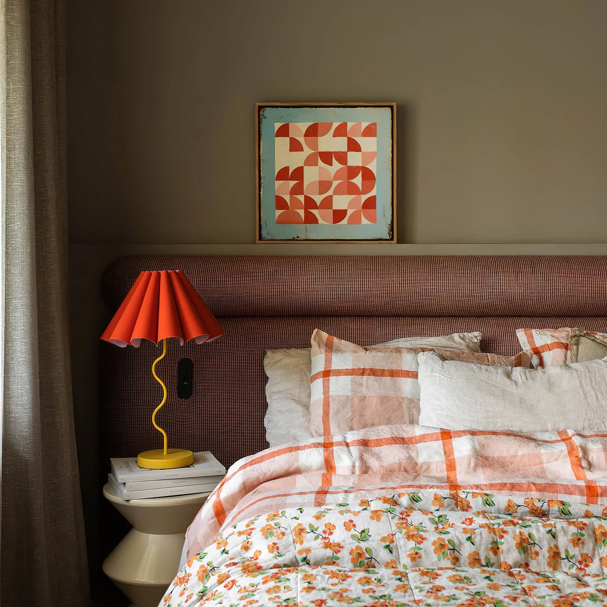 Cora Modern Table Lamp - Image 6
