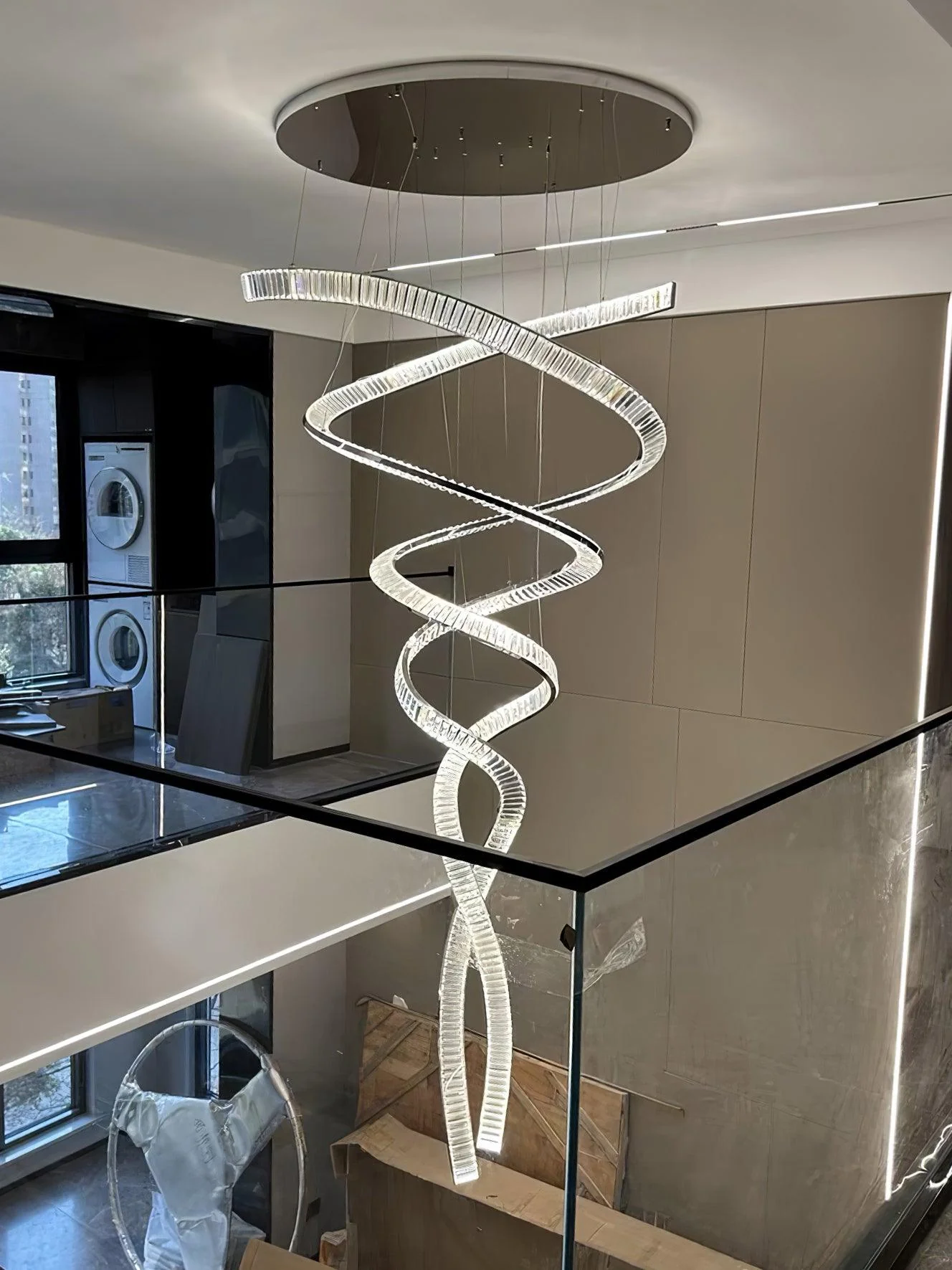 Cotalan Fluid Gold Pendant Light - Image 3
