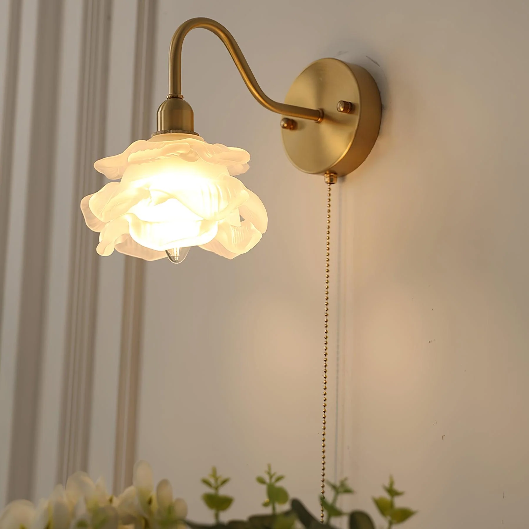 Cove Nordic Art Rose Brass Glass Wall Light - Image 11