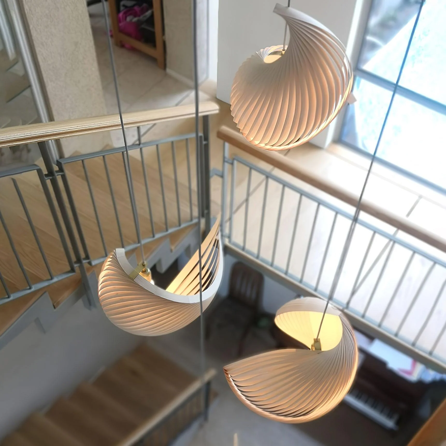 Cumiror Postmodern Luxury Shell Wood Wood Pendant Light - Image 22