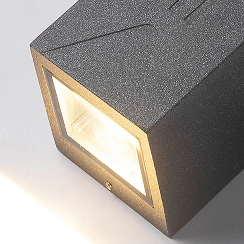 Daley LED Villa Balcony Outdoor Wall Lamp - Image 8