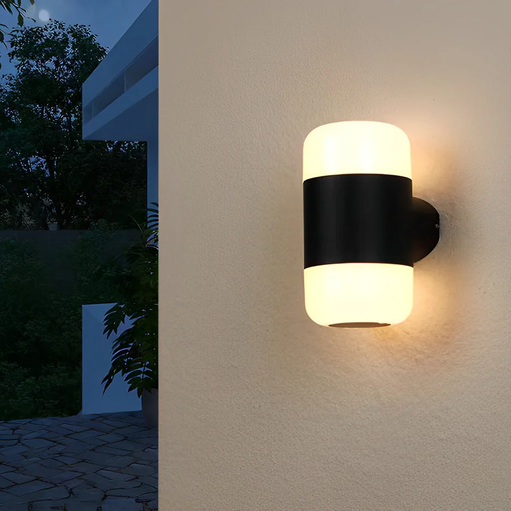 Delht Round Modern Outdoor Wall Lamp - Image 4