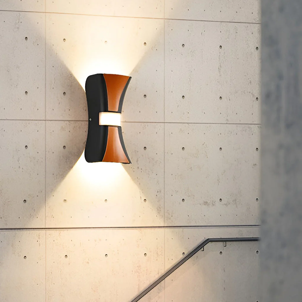 Deligh Classic Modern LED Outdoor Wall Lamp - Image 9