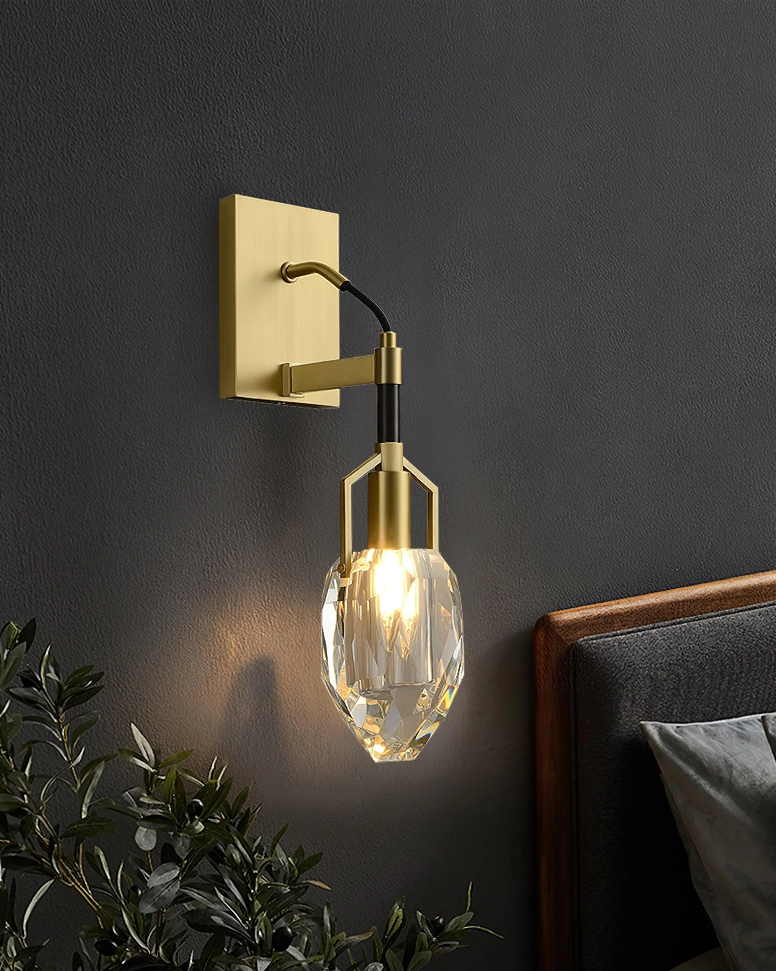 Dirk Premium Nordic Art Crystal Wall Lamp - Image 5