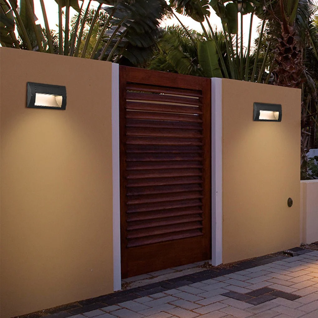 Domin Minimalist LED Outdoor Step Wall Lamp