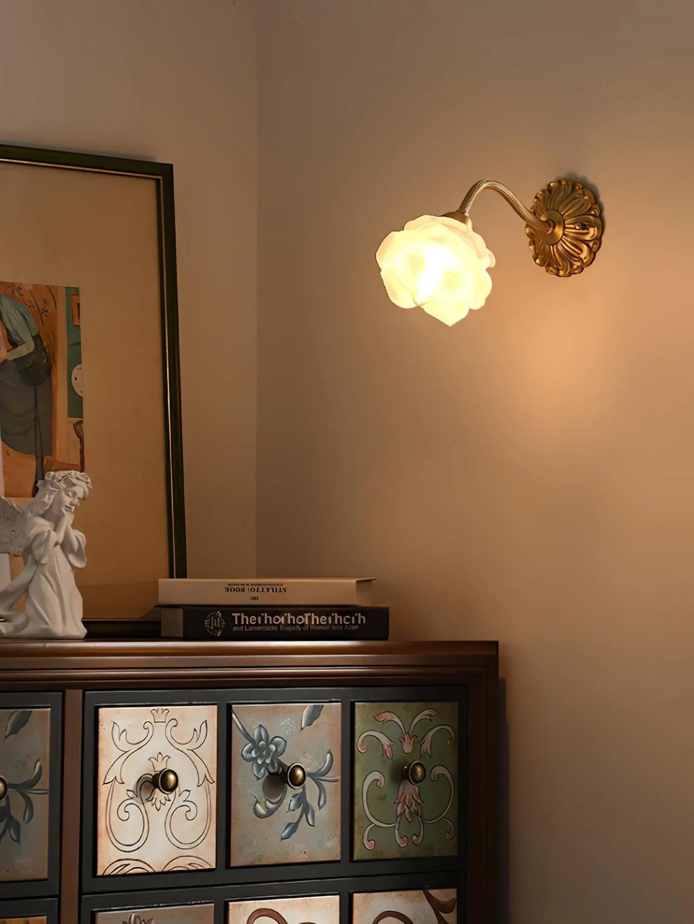 Drifte Brass Floral Luxury Wall Lamp - Image 2
