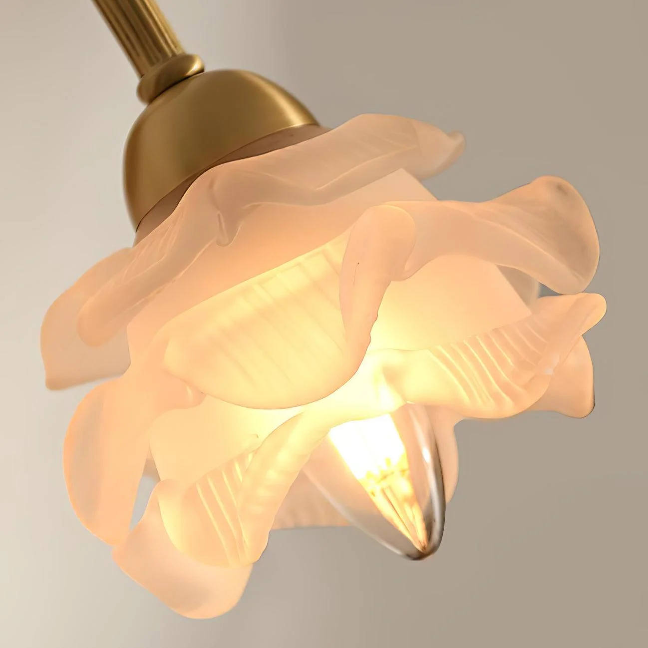 Drifte Brass Floral Luxury Wall Lamp - Image 5