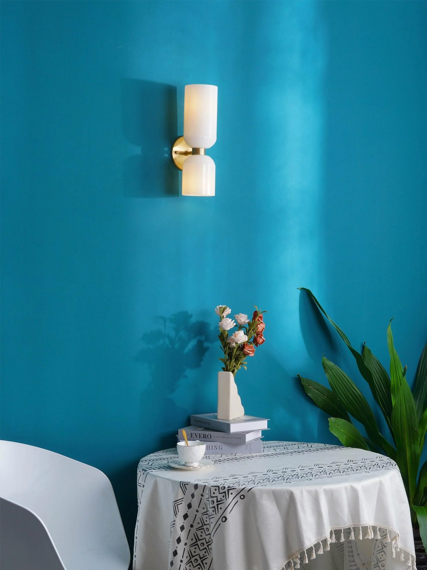Edie Modern Minimalist Glass Wall Lamp - Image 8