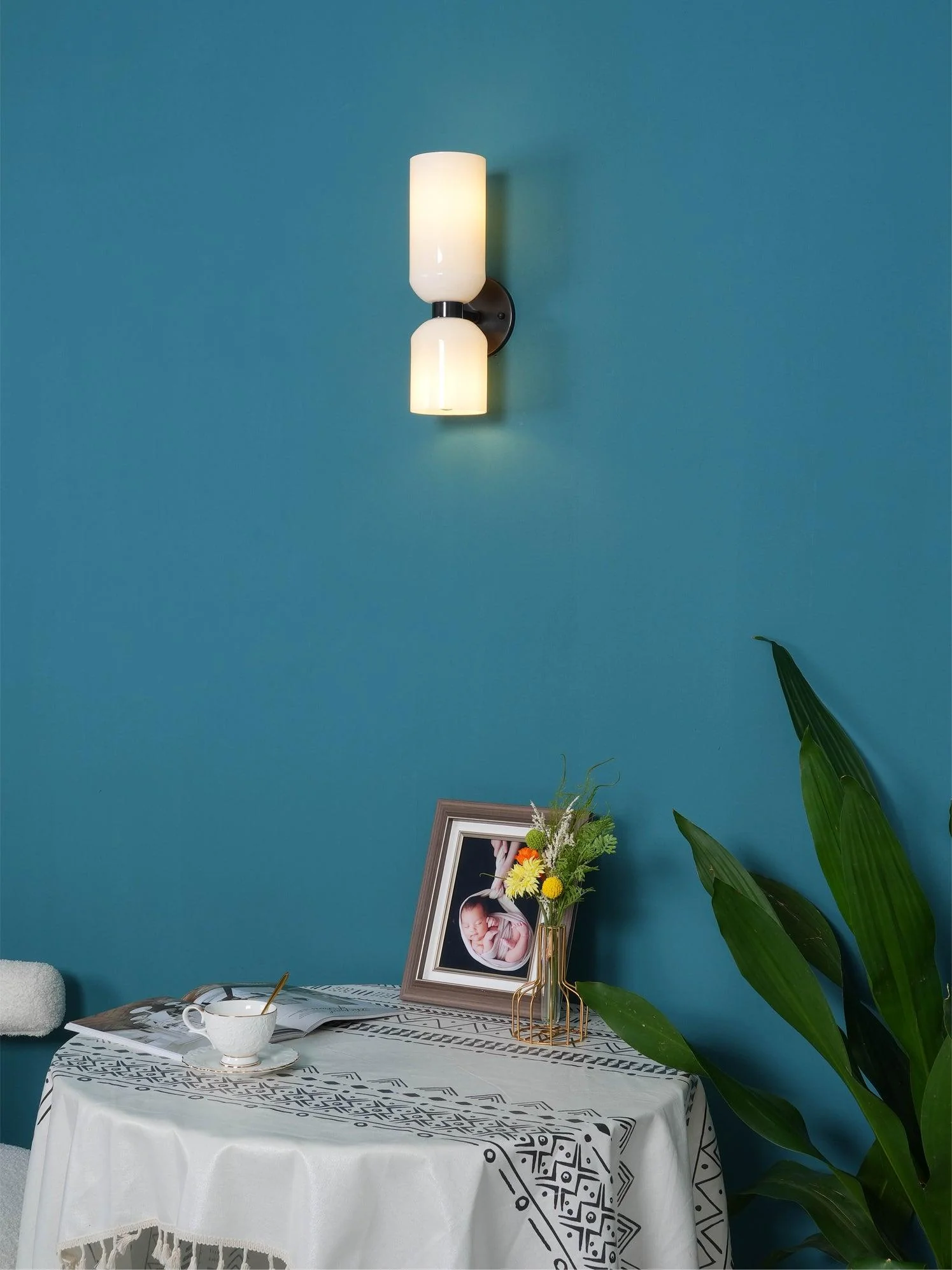 Edie Modern Minimalist Glass Wall Lamp - Image 9