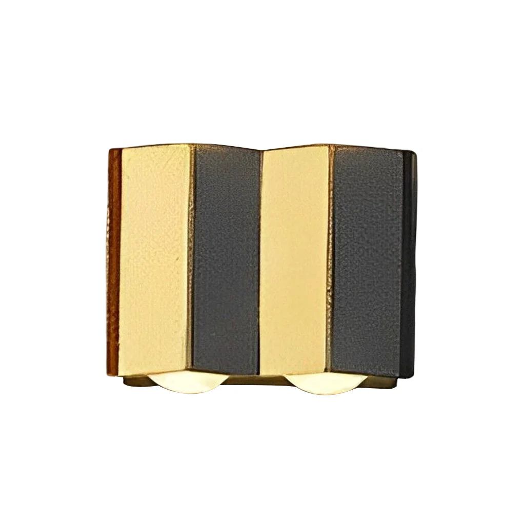 Elfin Classic Unique Outdoor Wall Light - Image 10