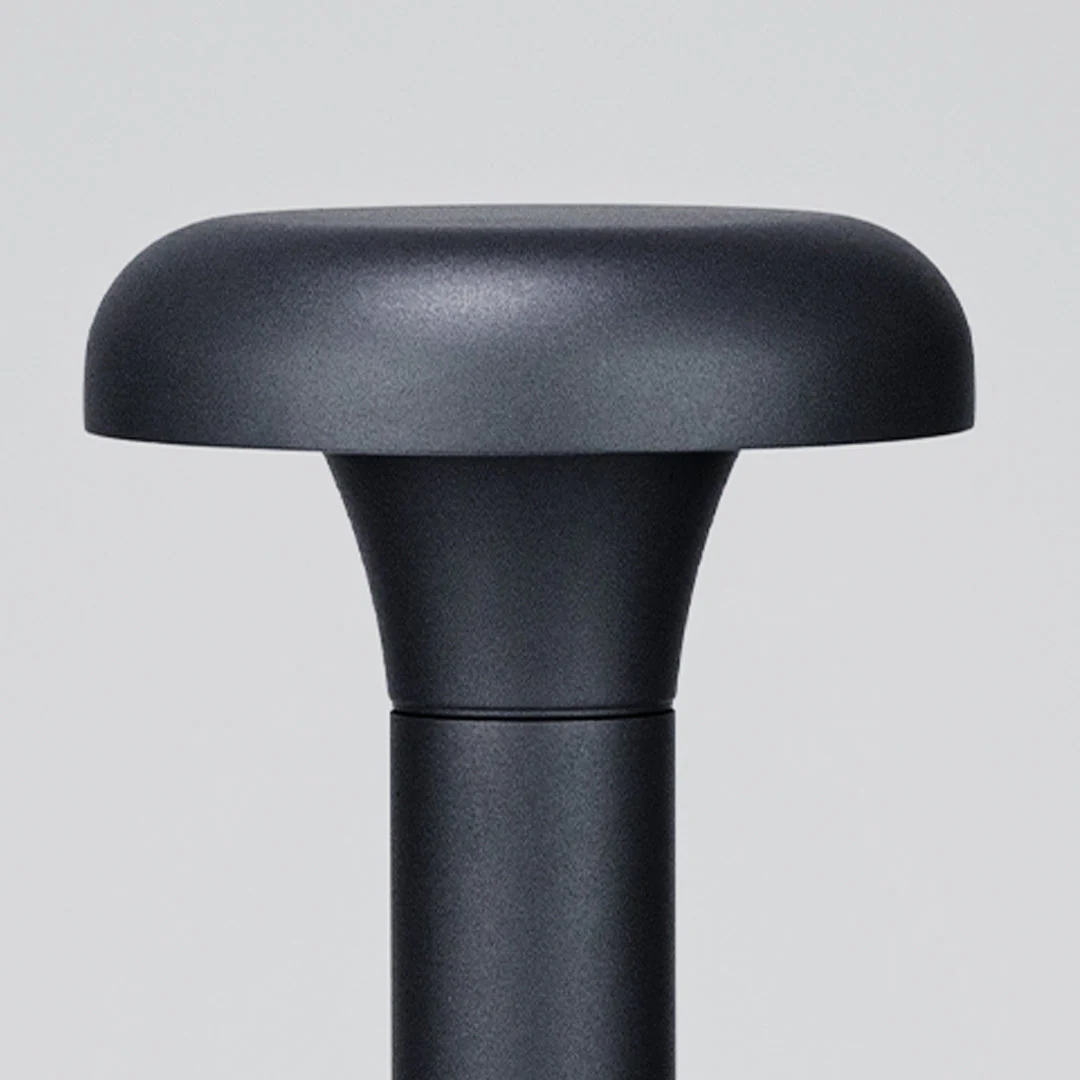 Eliot LED Lights Minimalist Outdoor Light - Image 7