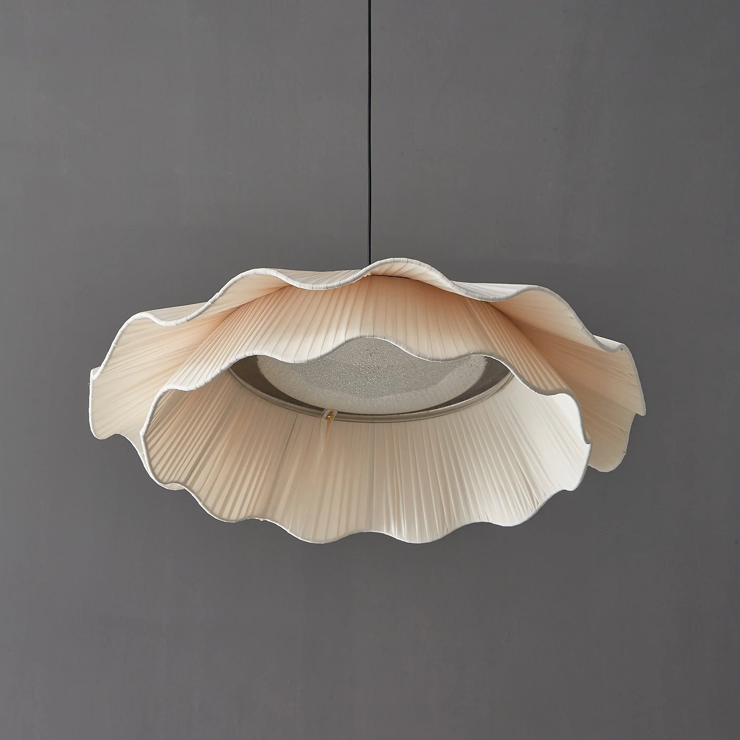 Ellorel Elegance Wave Brass Fabric Pendant Lamp - Image 13