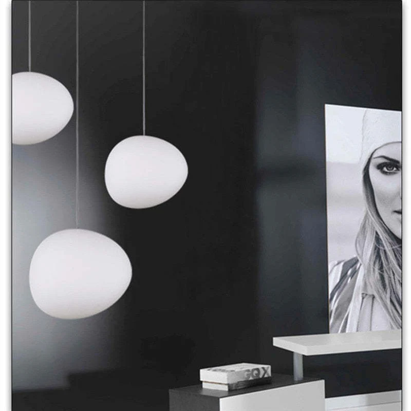 Elun Sleek Minimalist Floating Egg-shaped Glass Pendant Light - Image 5