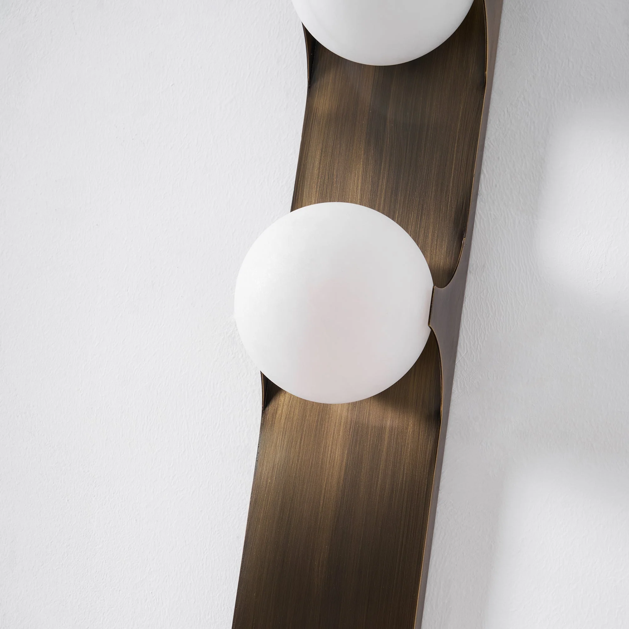 Ember Line Modern Brass Wall Light - Image 29
