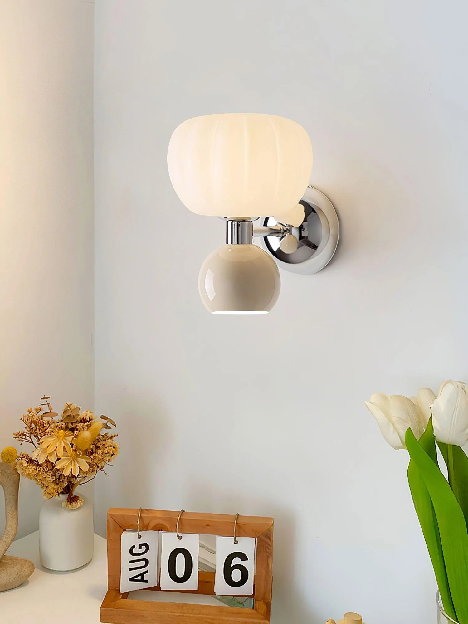 Erraeiel Nordic Art Cream Plastic Sconce Wall lamp - Image 19