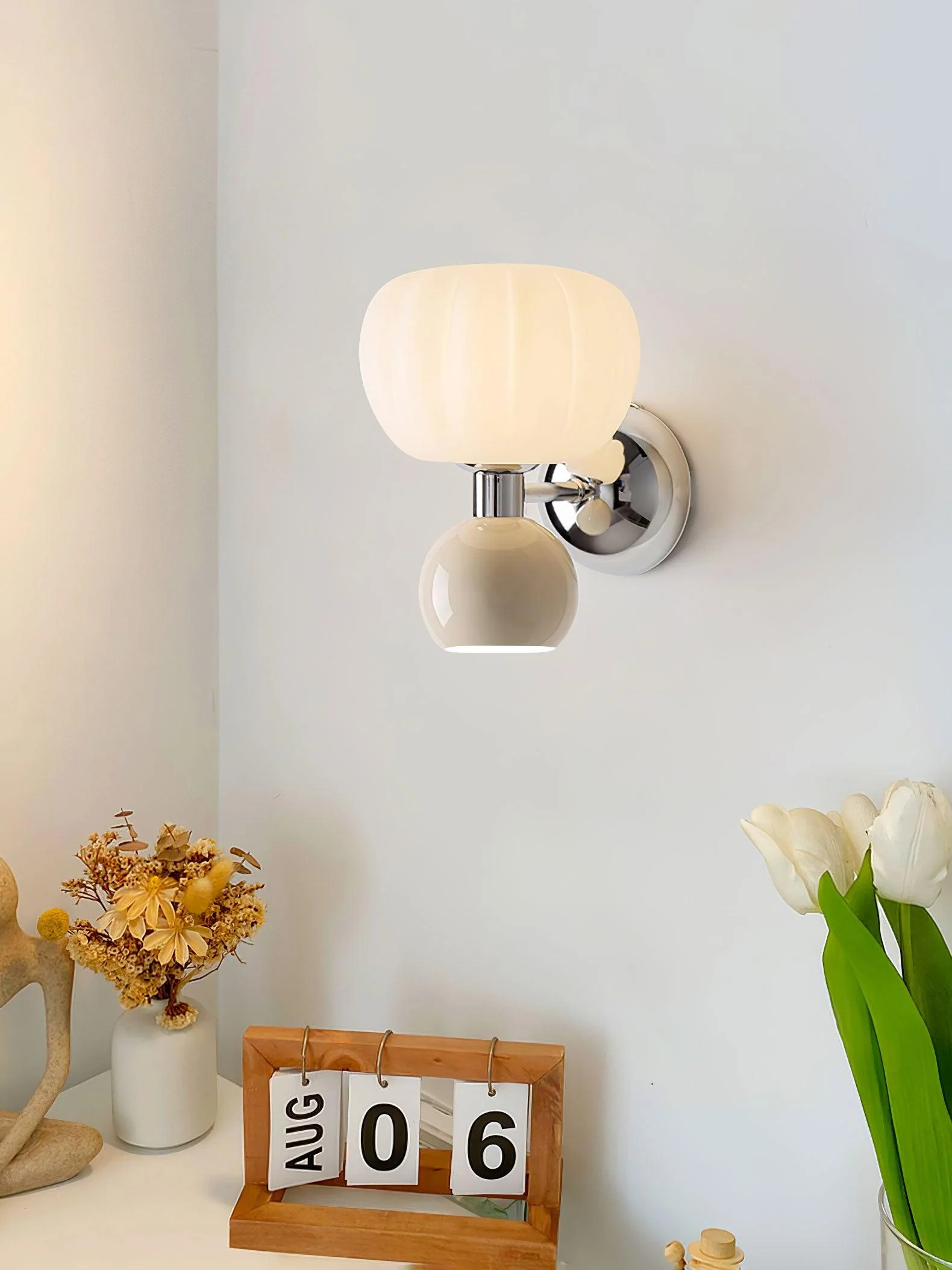 Erraeiel Nordic Art Cream Plastic Sconce Wall lamp - Image 36