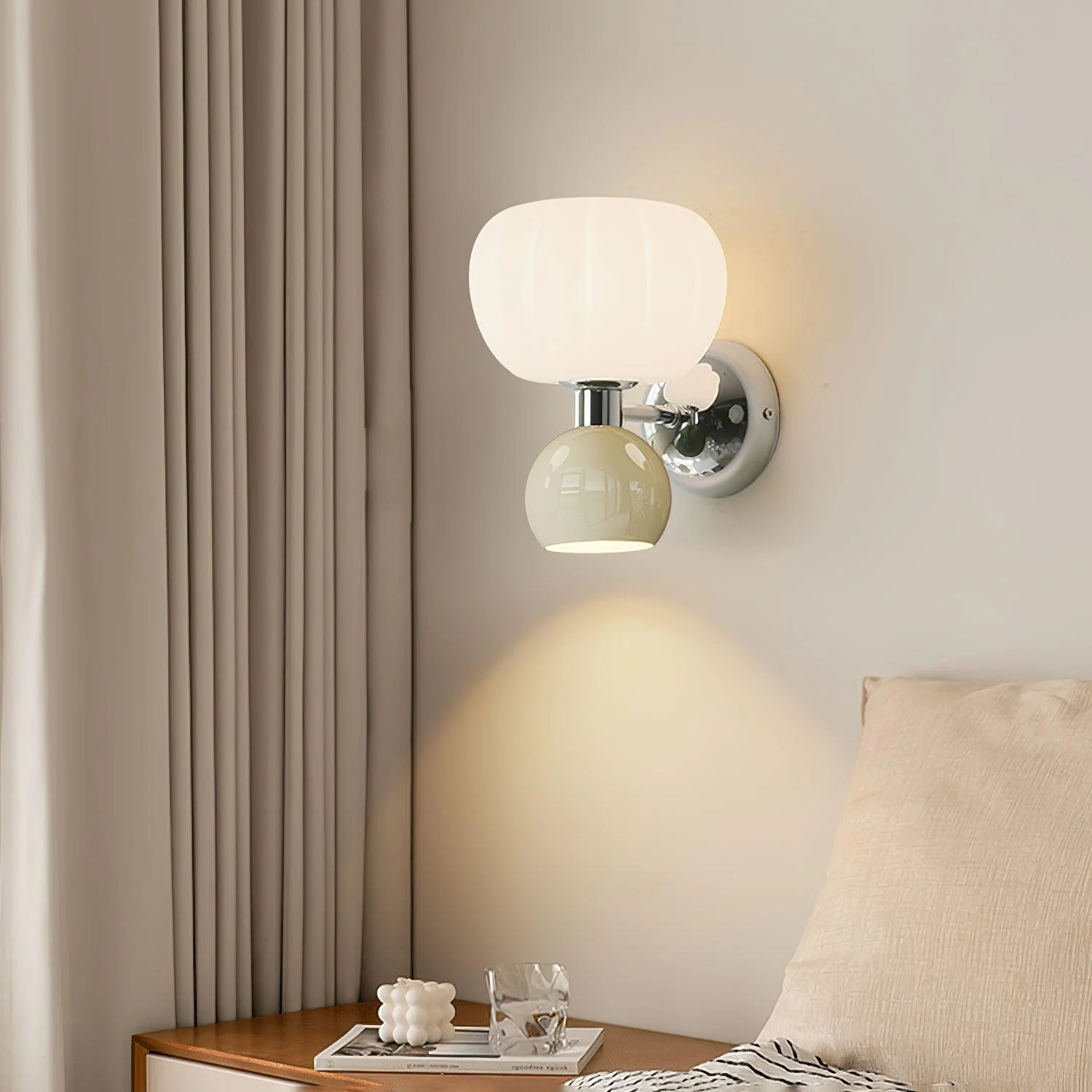 Erraeiel Nordic Art Cream Plastic Sconce Wall lamp - Image 4