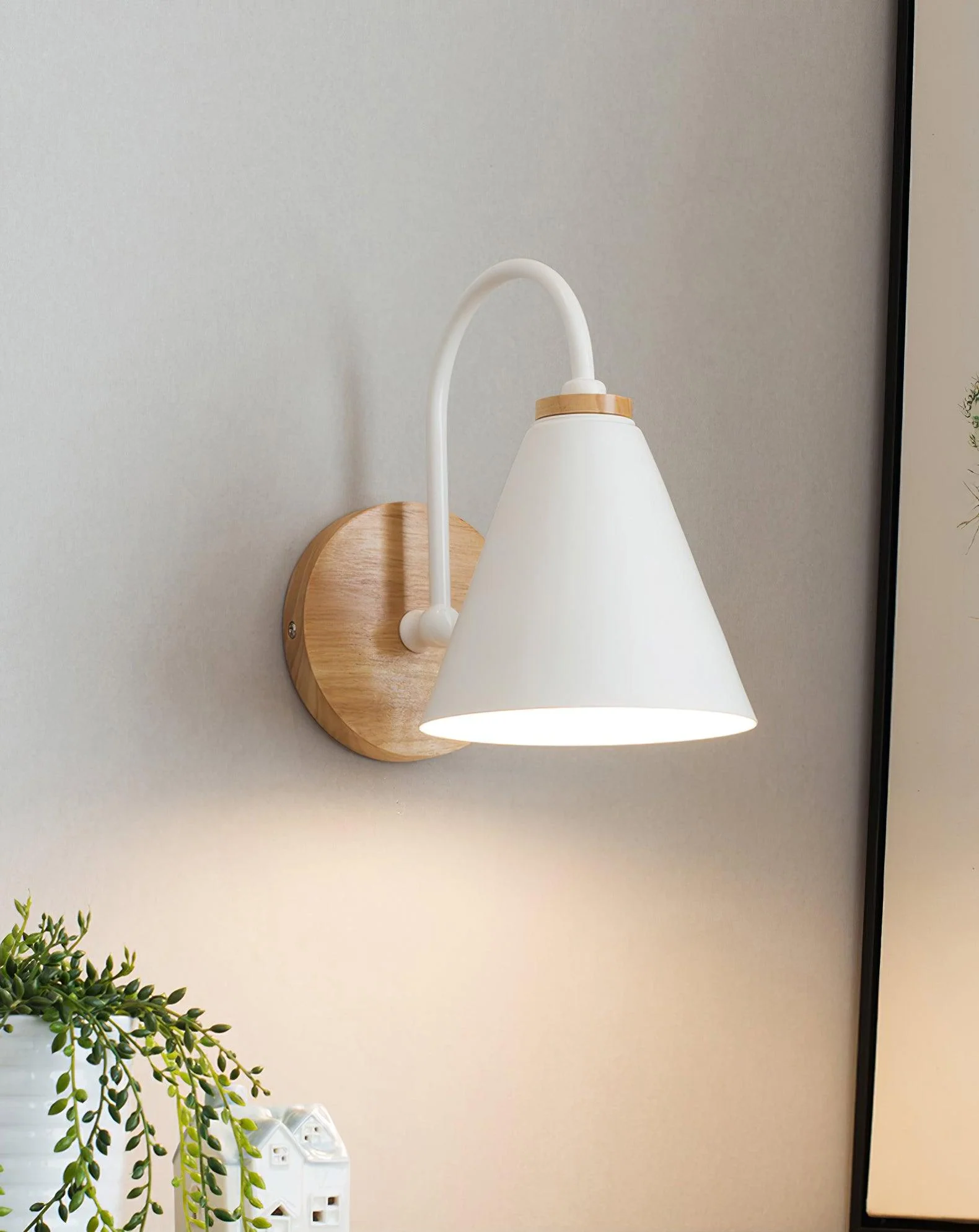 Erzoris Unique Classic Wooden Wall Lamp - Image 18