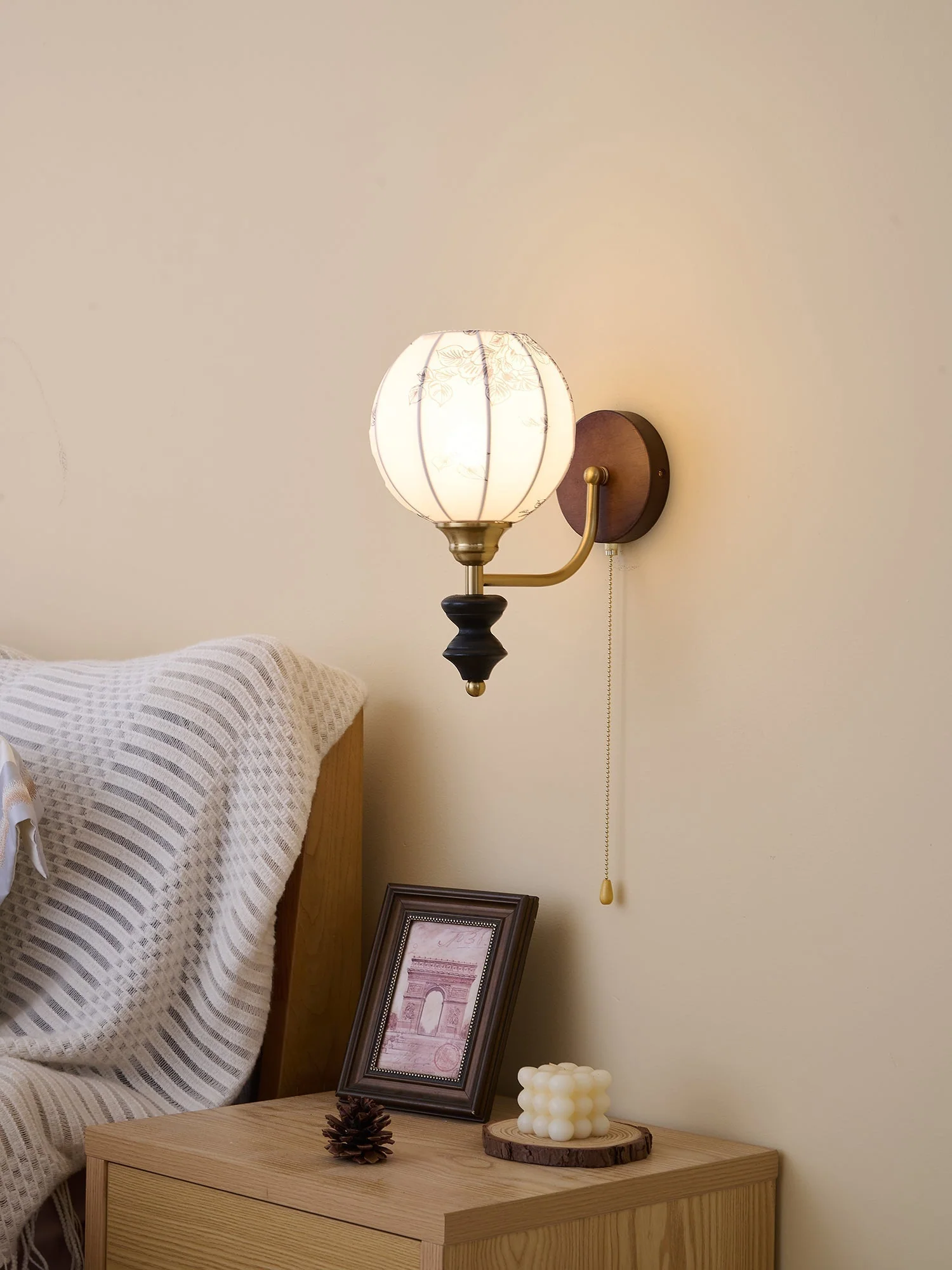 Eshae Premium Nordic Art Fabric Wood Wall Lamp - Image 15